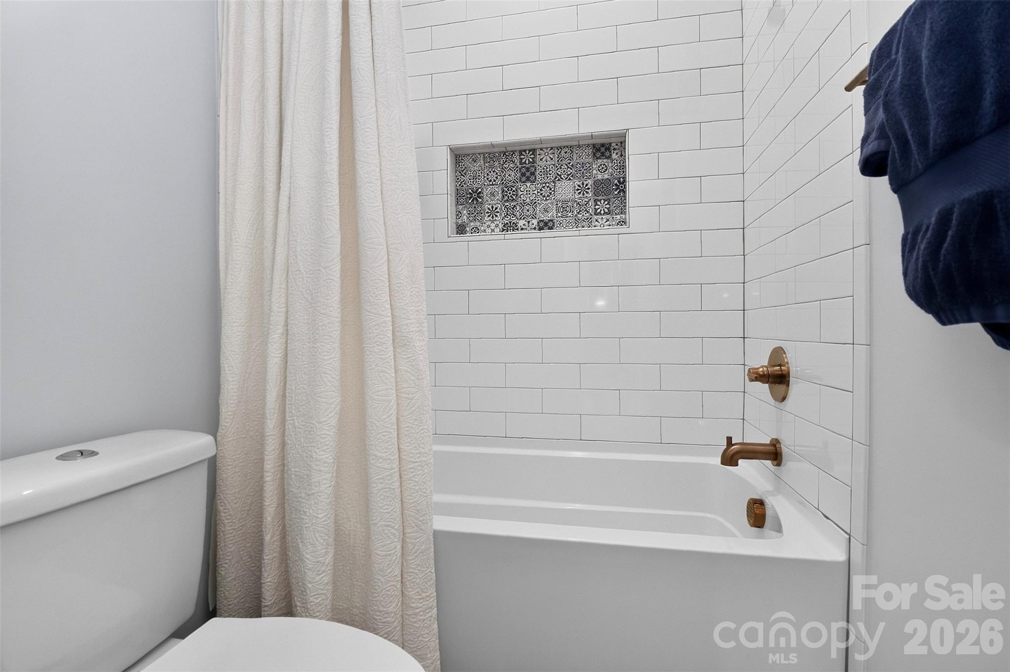 3039 Palm Avenue — Charlotte