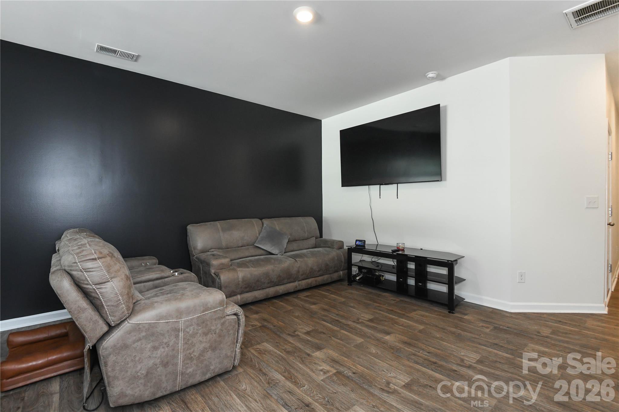 6005 Guildford Hill Lane — Charlotte