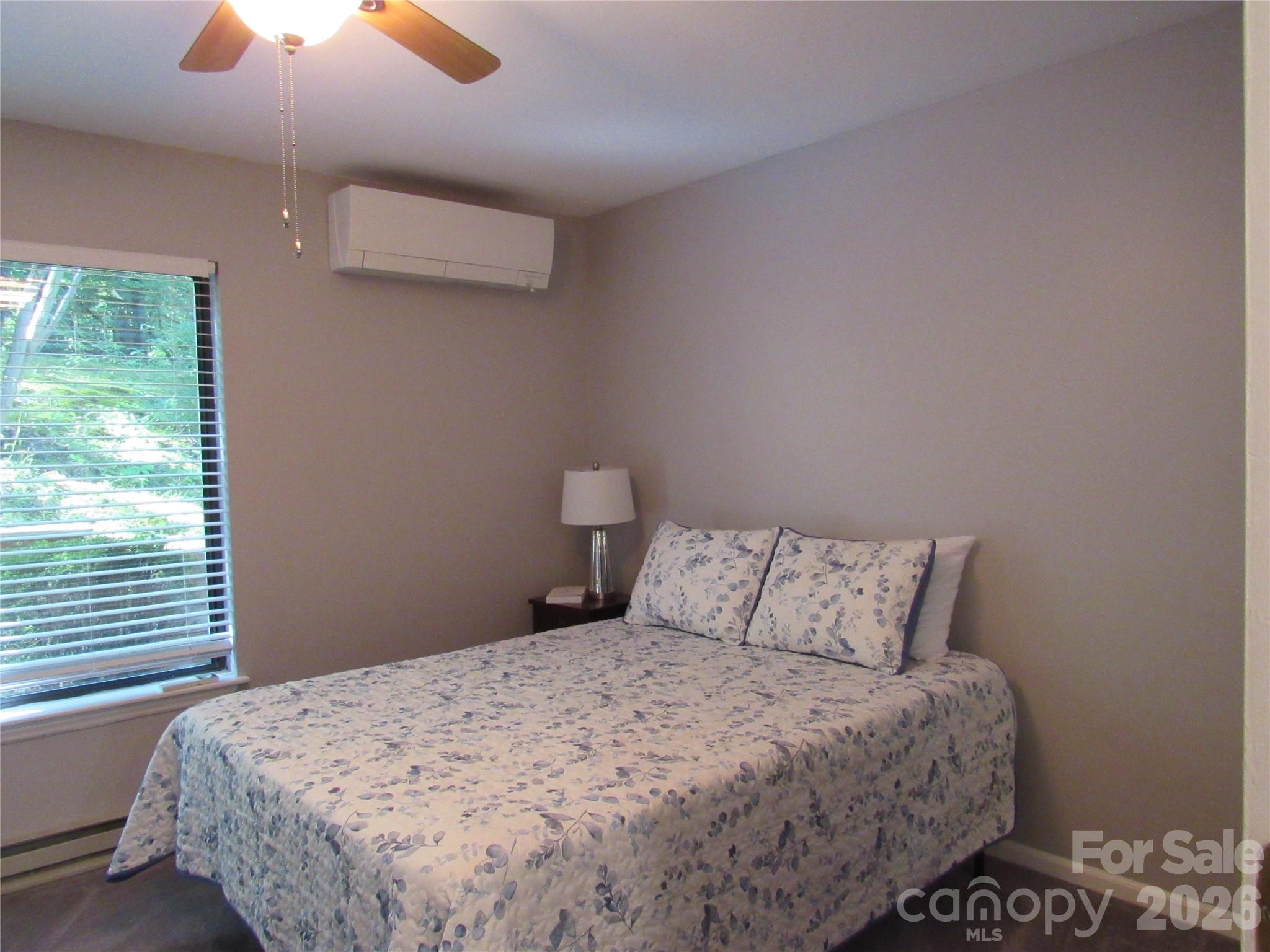 6 Woodlands Drive — Black Mountain