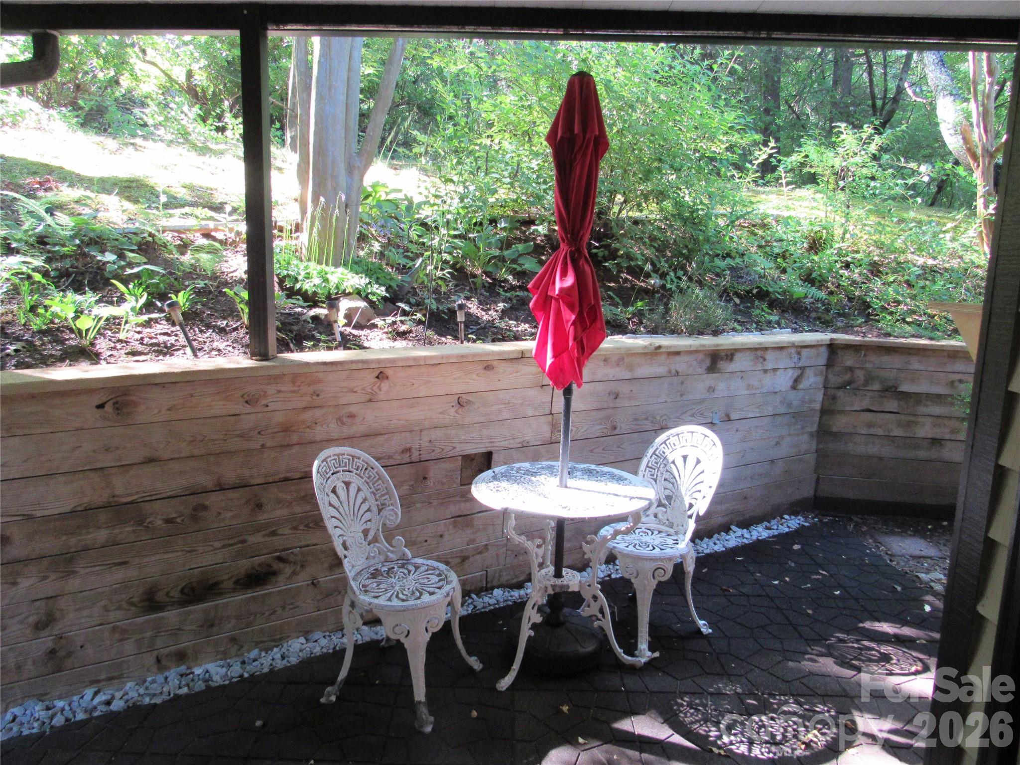 6 Woodlands Drive — Black Mountain
