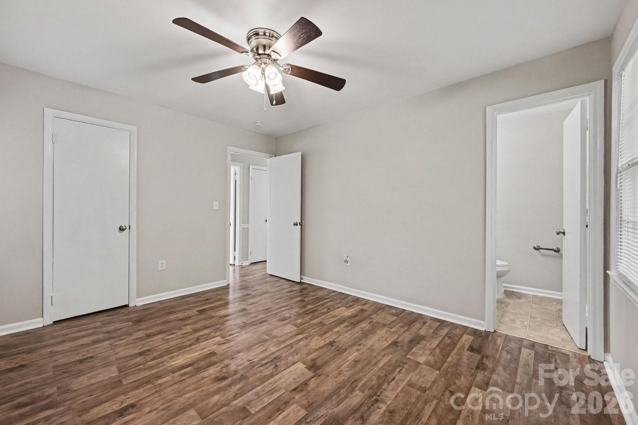 2726 Meadowcliff Drive — Charlotte