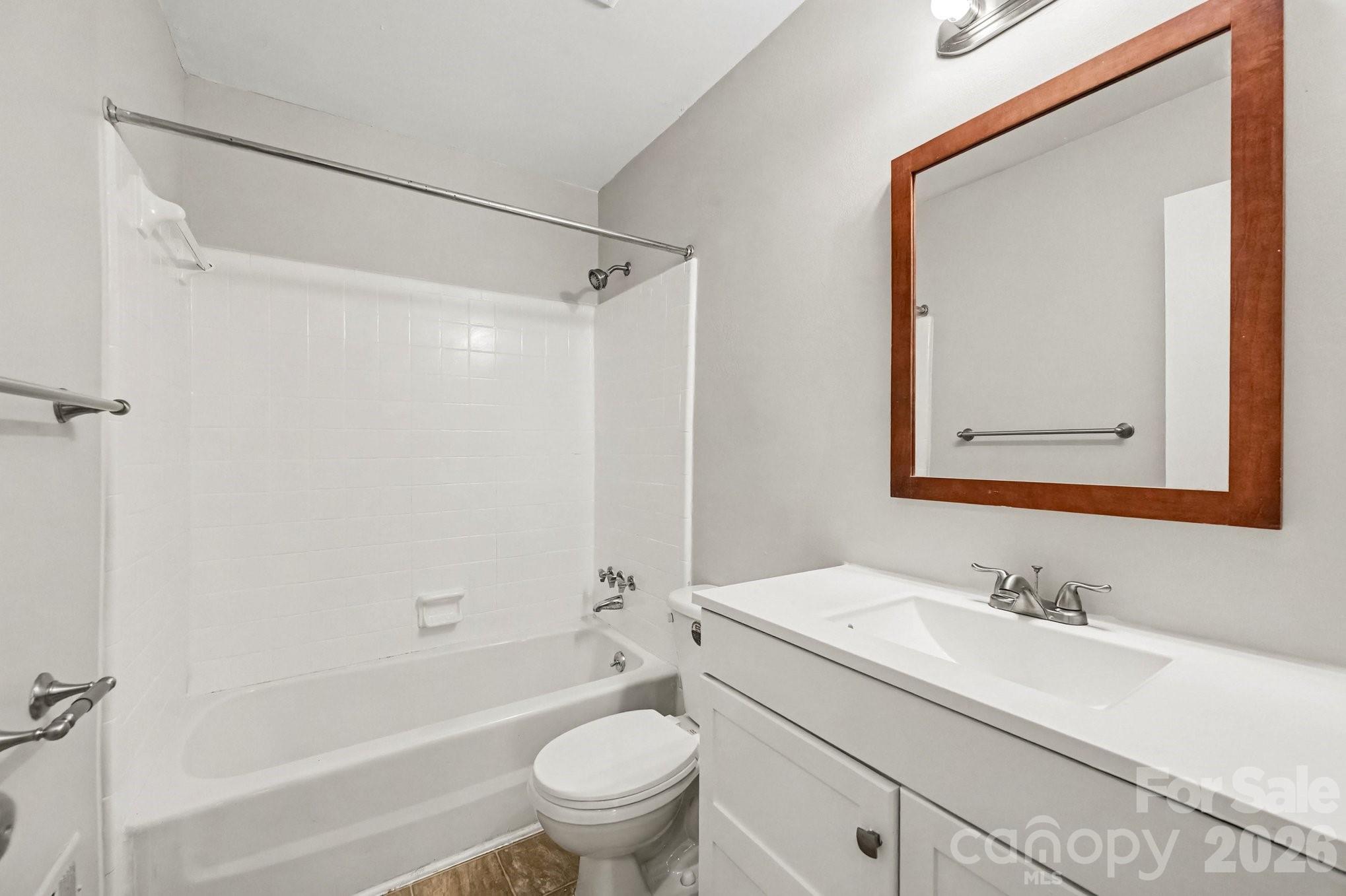 2726 Meadowcliff Drive — Charlotte