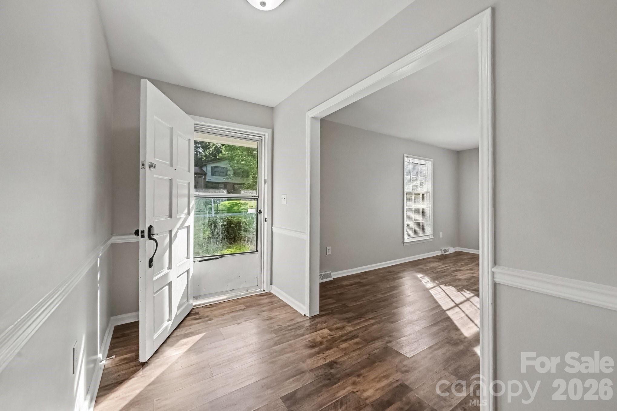 2726 Meadowcliff Drive — Charlotte