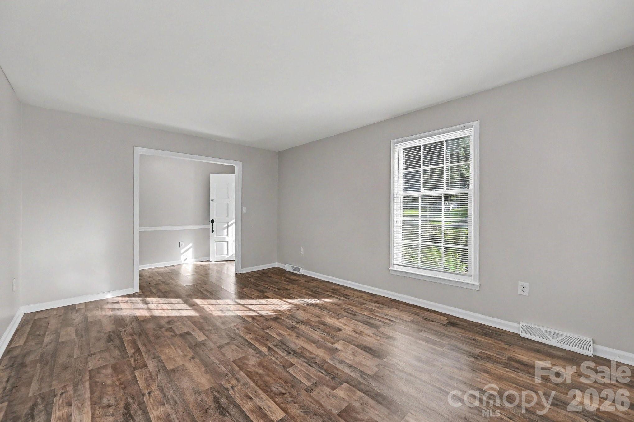 2726 Meadowcliff Drive — Charlotte