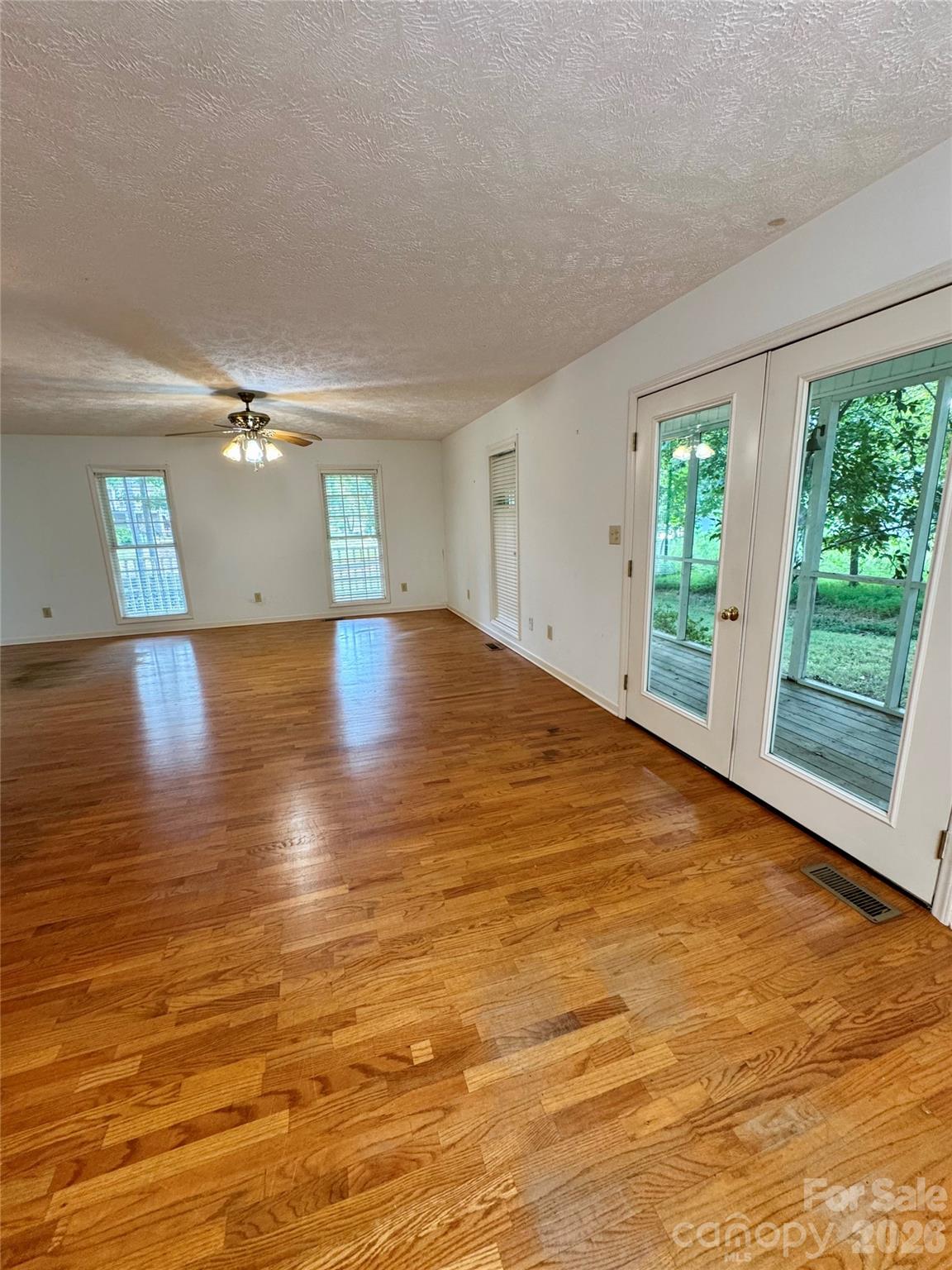 142 harbor point Drive #31 — Cherryville