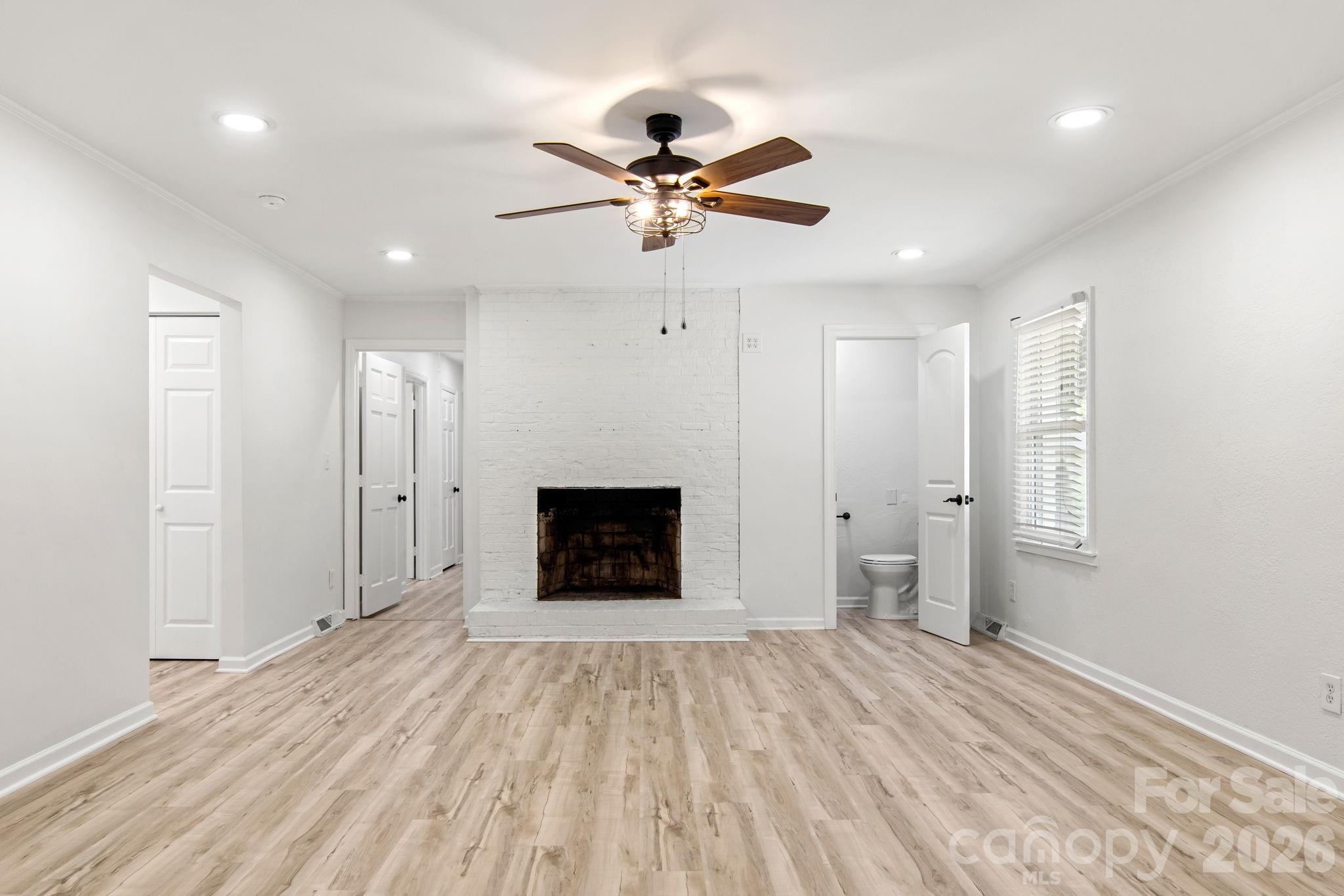 7030 Delta Lake Drive — Charlotte
