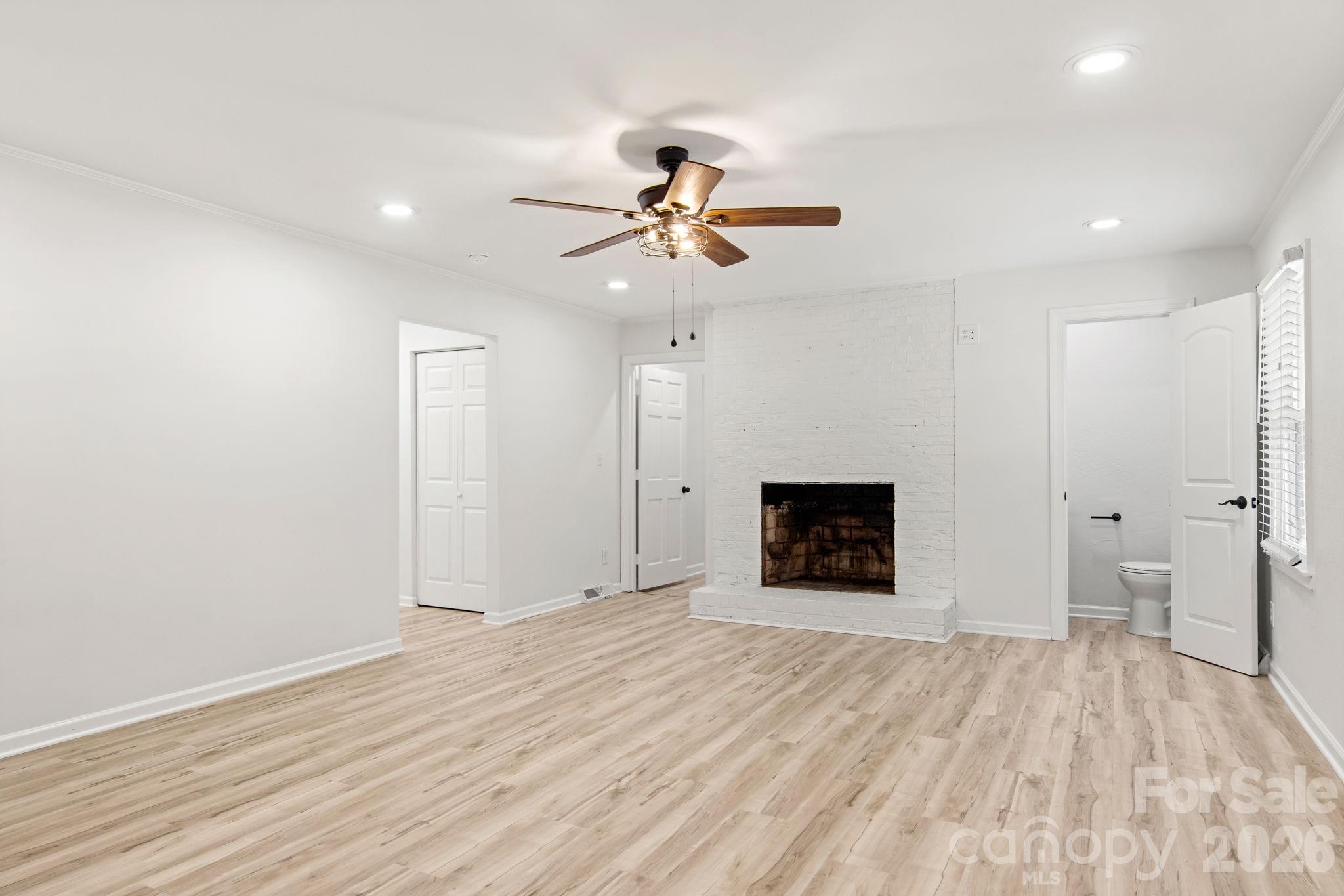 7030 Delta Lake Drive — Charlotte