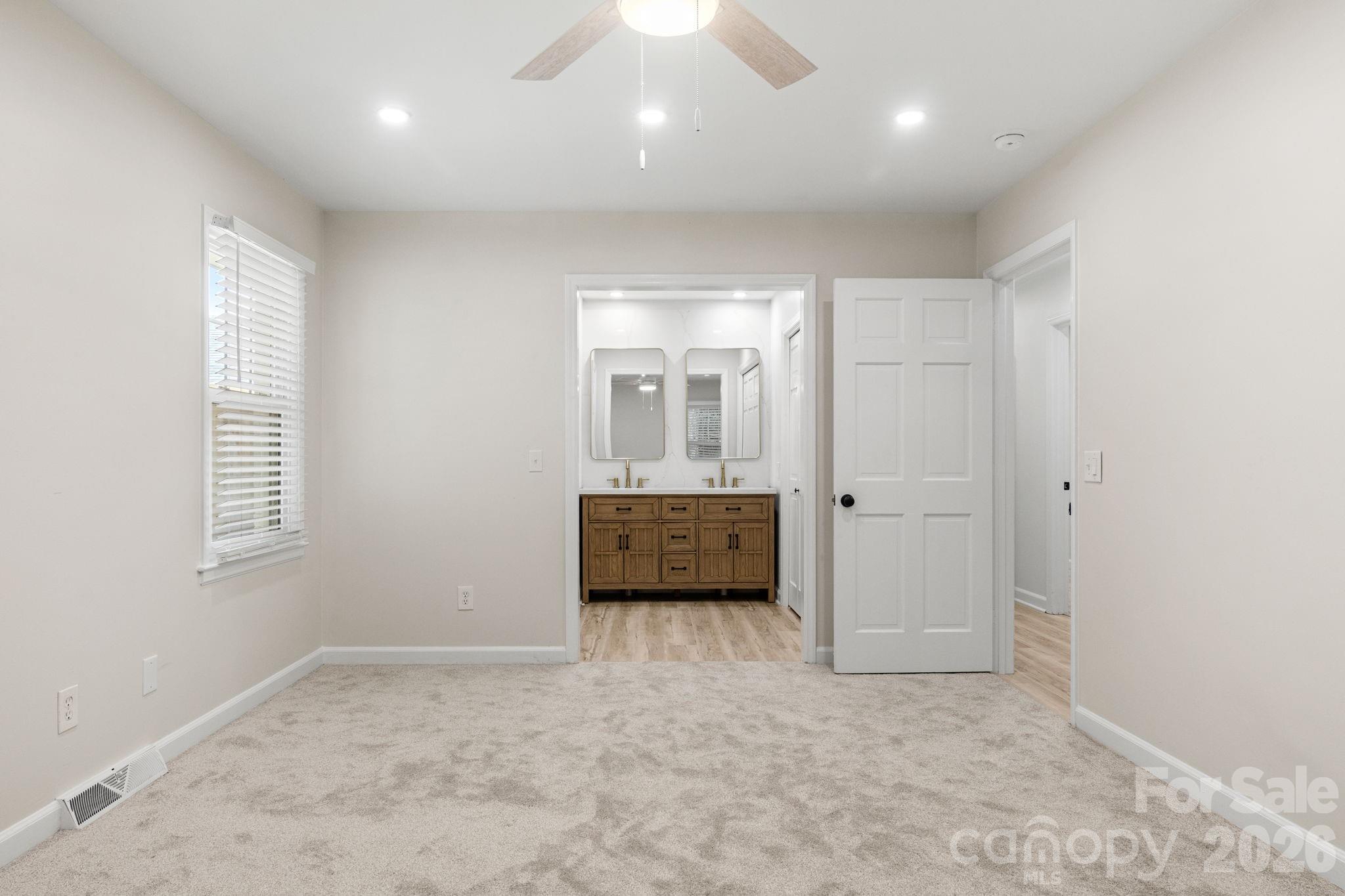 7030 Delta Lake Drive — Charlotte