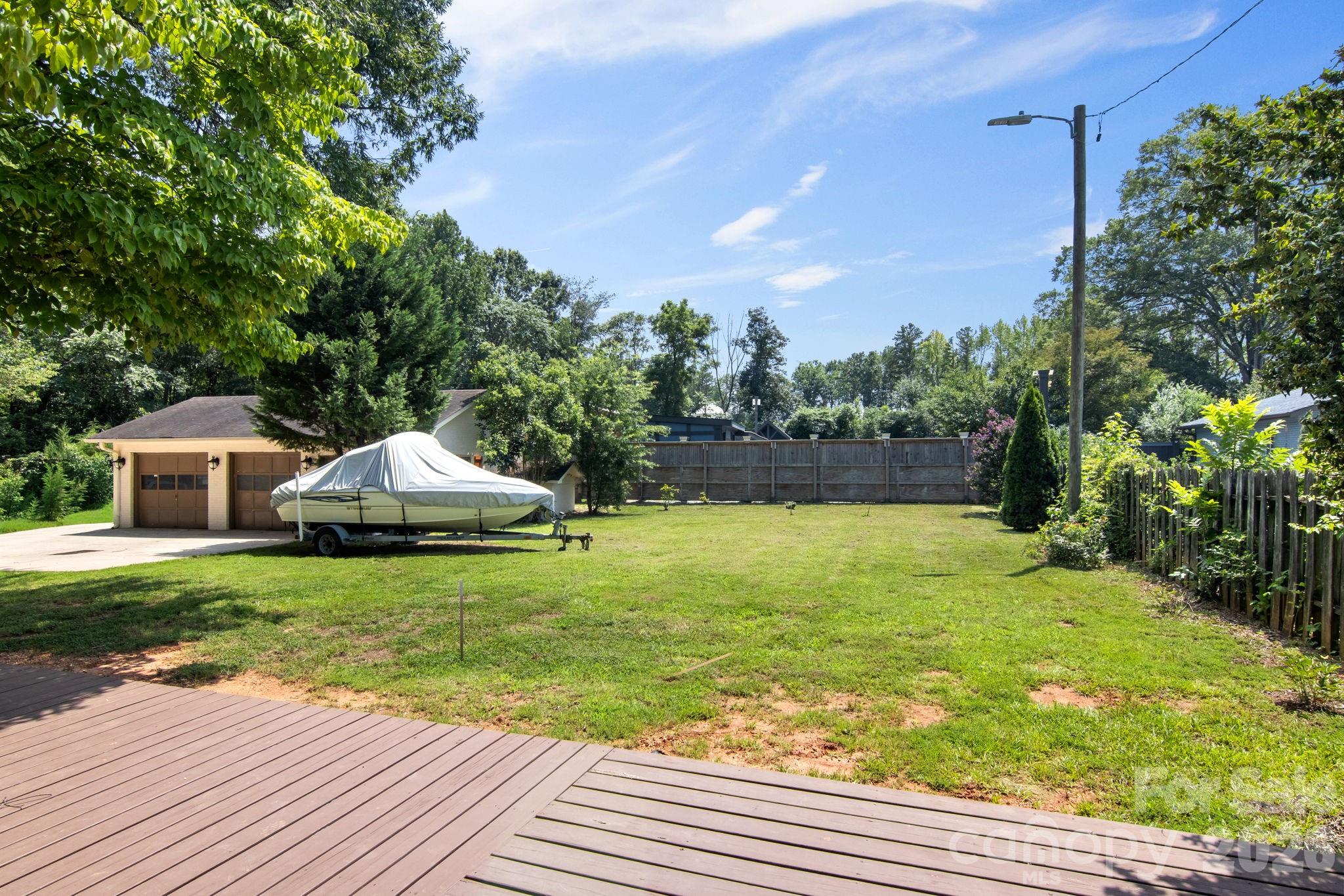 7030 Delta Lake Drive — Charlotte