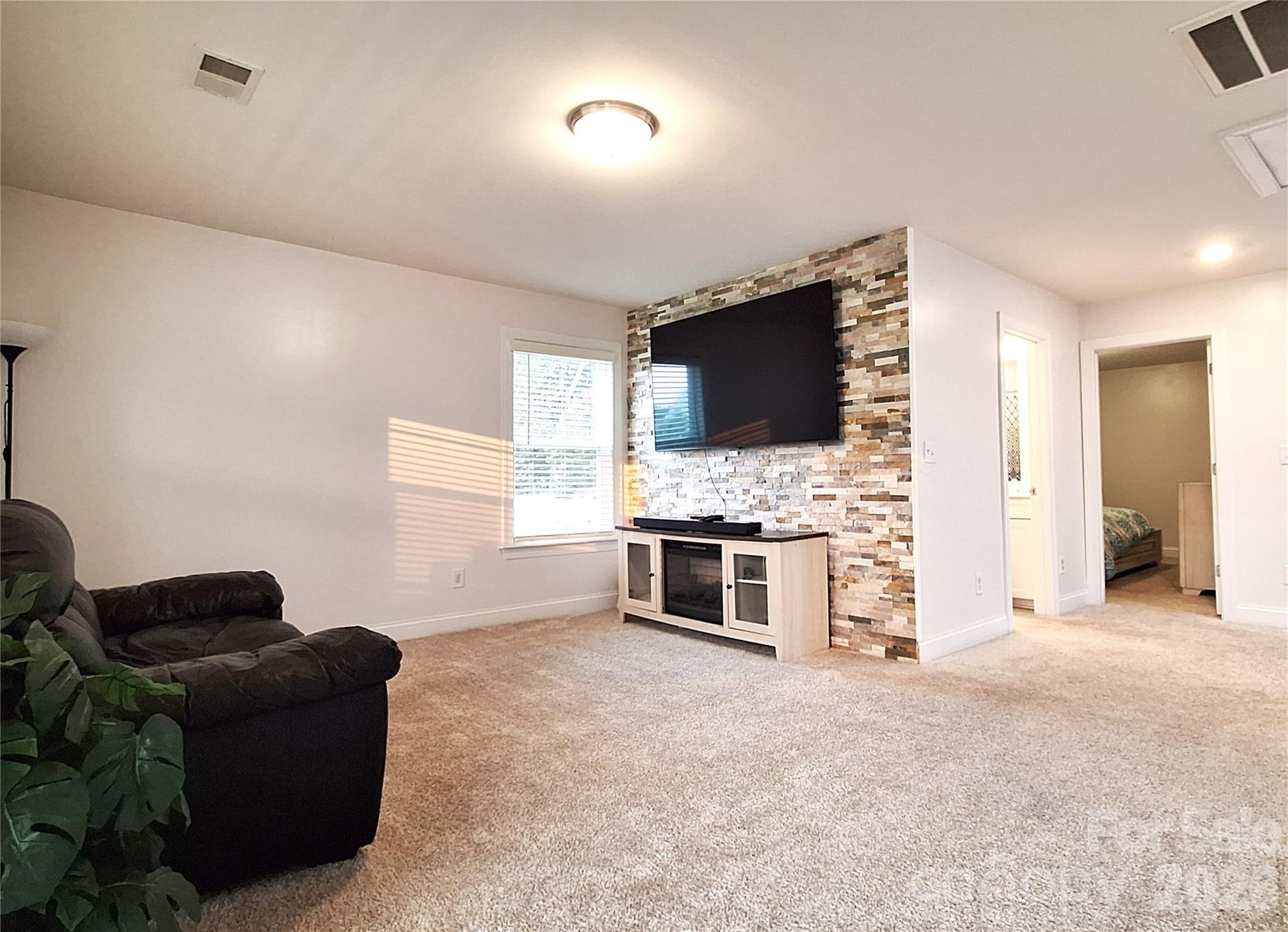 8207 Shady Pond Drive — Charlotte