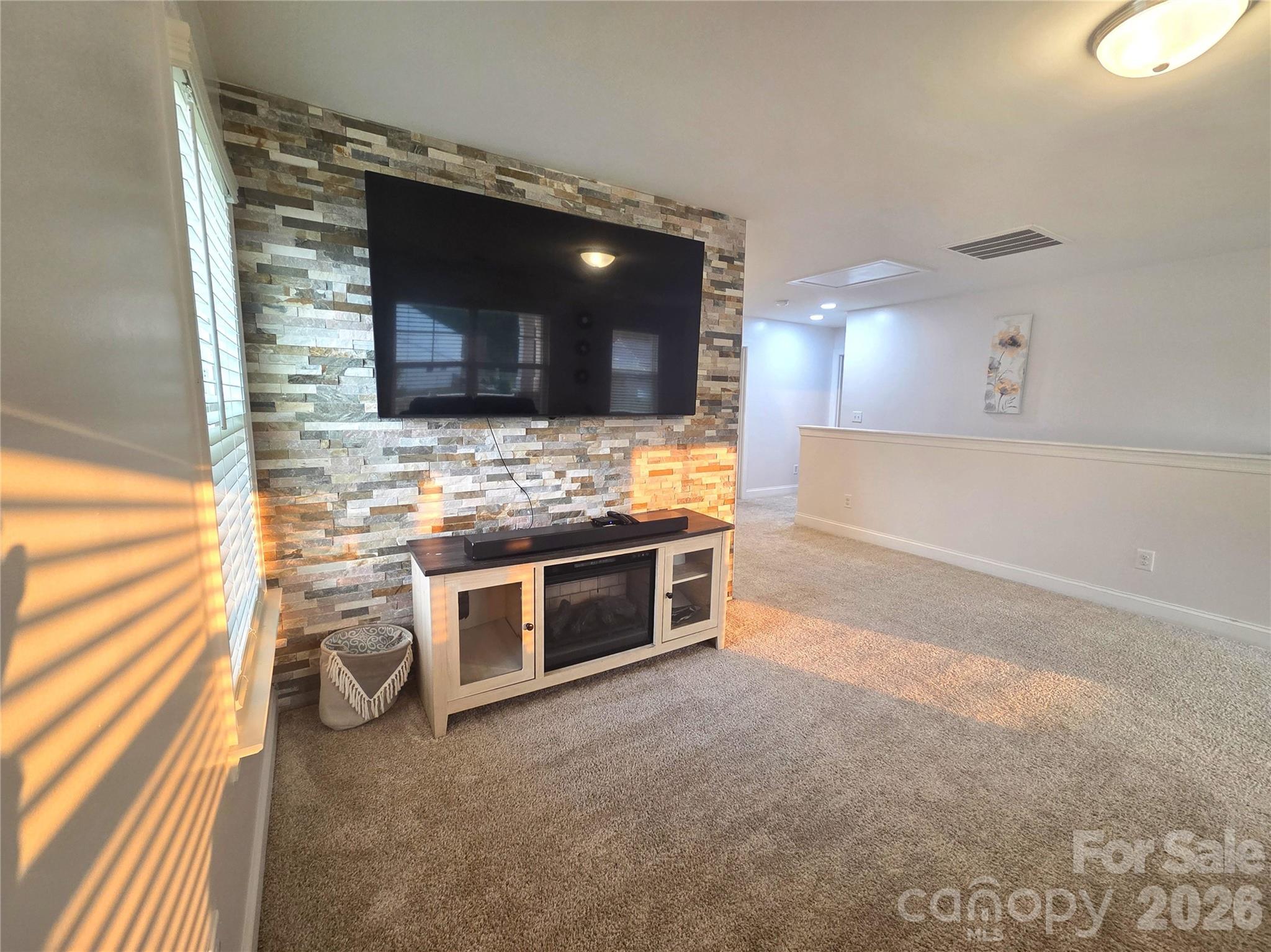 8207 Shady Pond Drive — Charlotte