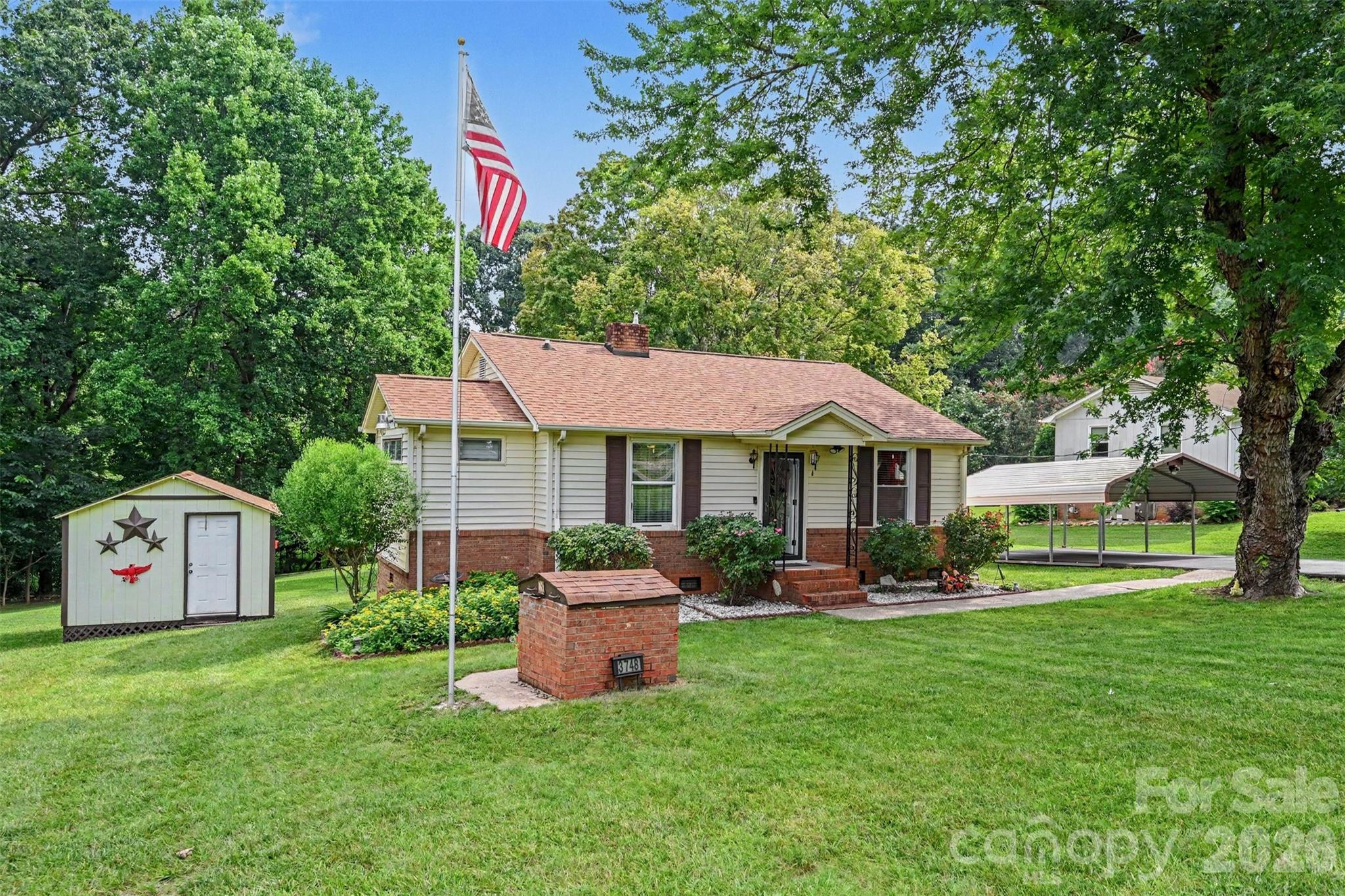 3748 Camp Stewart Road — Charlotte