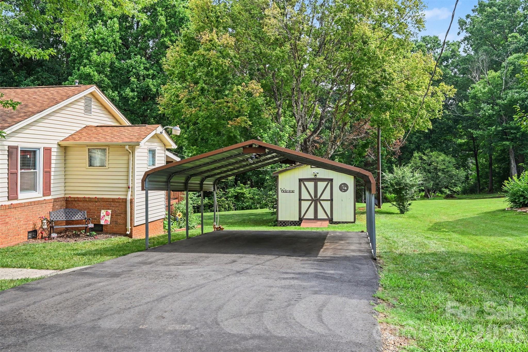 3748 Camp Stewart Road — Charlotte