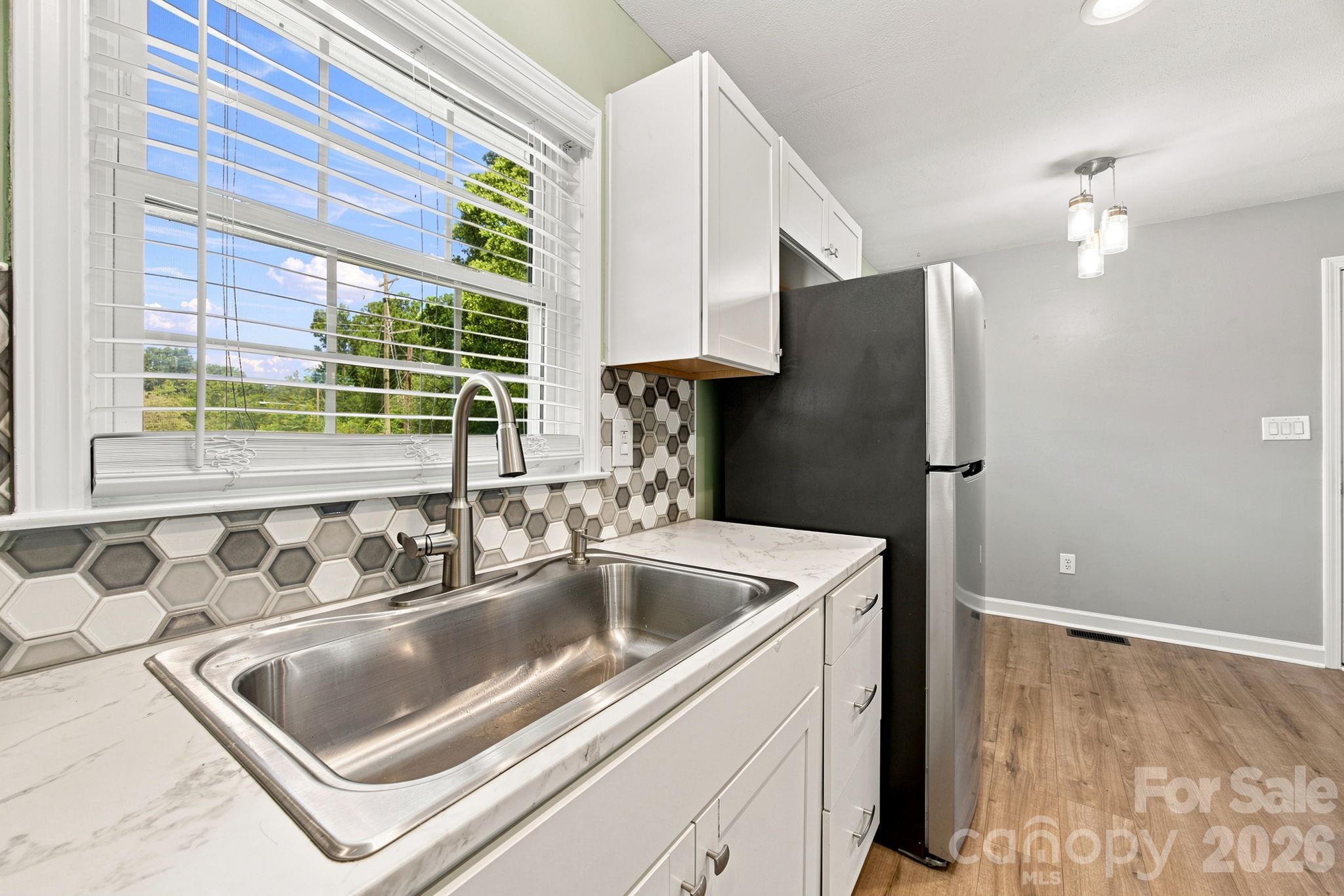 400 Olin Drive — Waxhaw