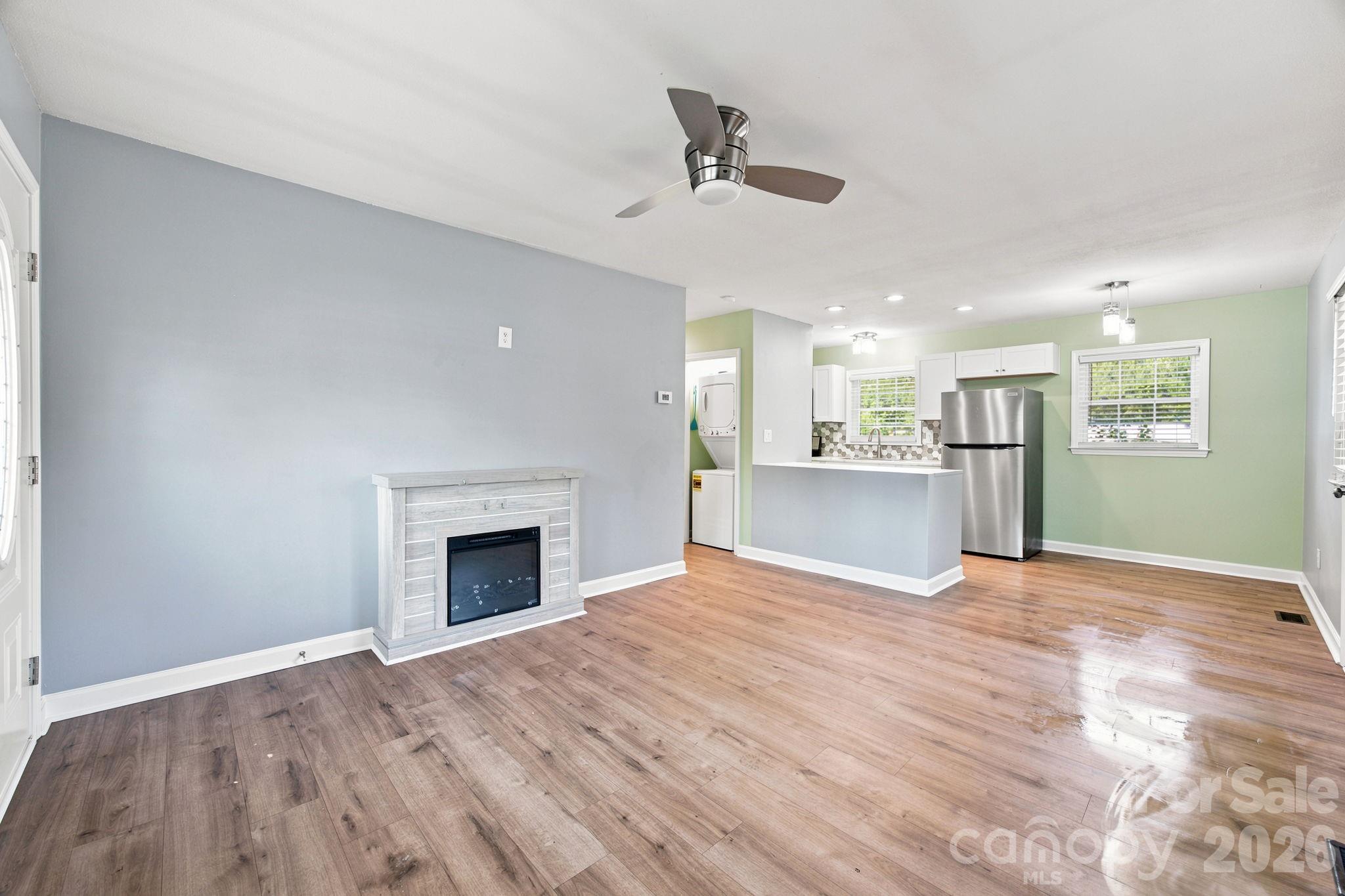 400 Olin Drive — Waxhaw