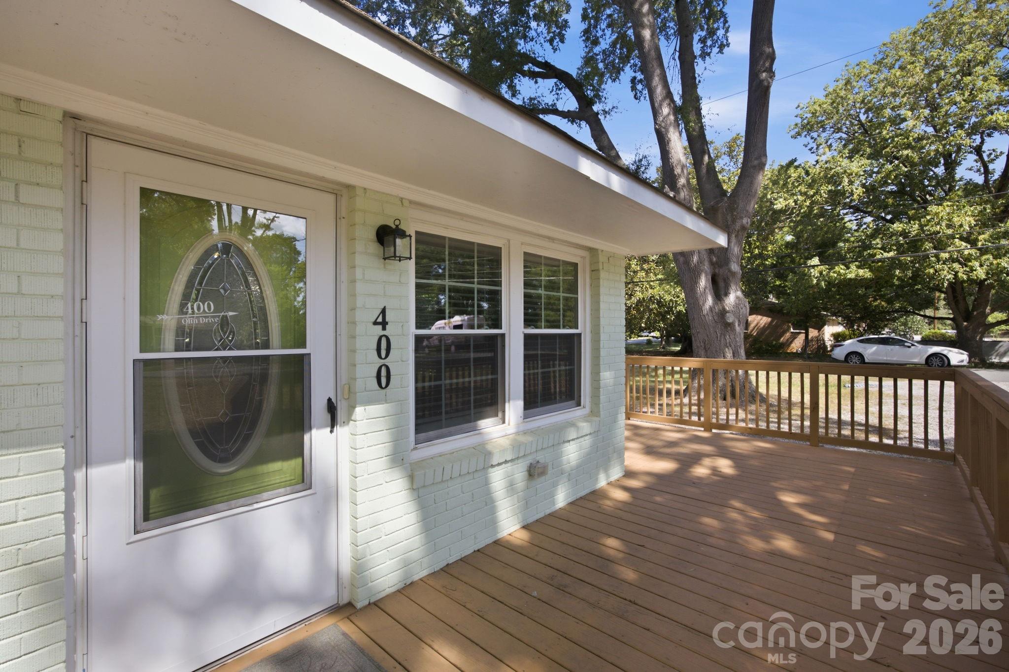 400 Olin Drive — Waxhaw