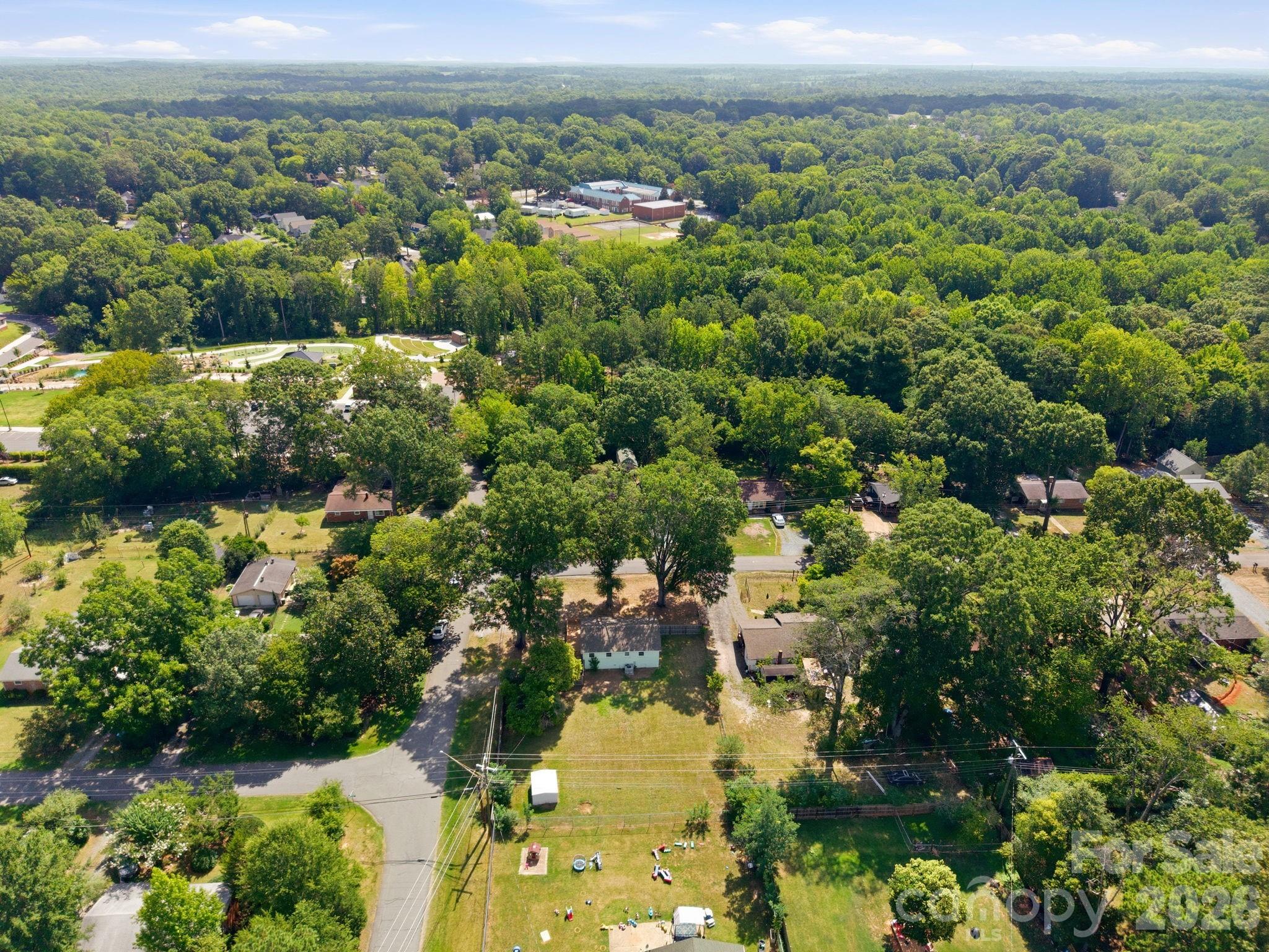 400 Olin Drive — Waxhaw