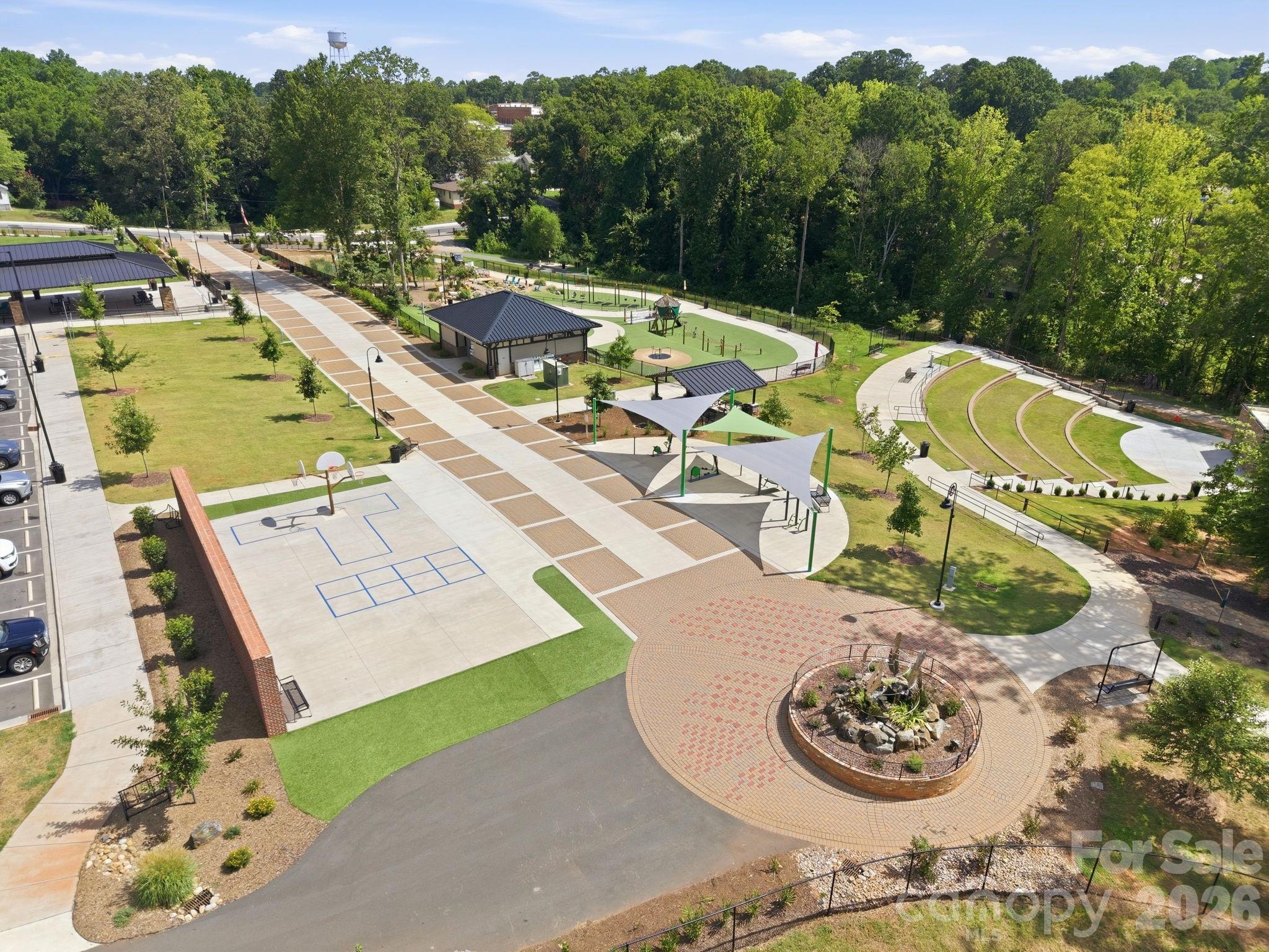 400 Olin Drive — Waxhaw