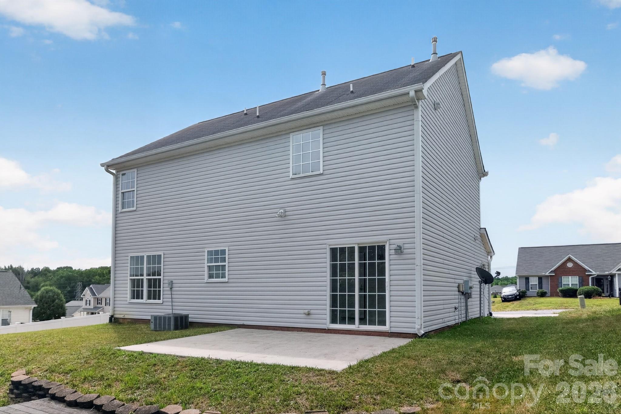 373 Sailway Road — Winston Salem