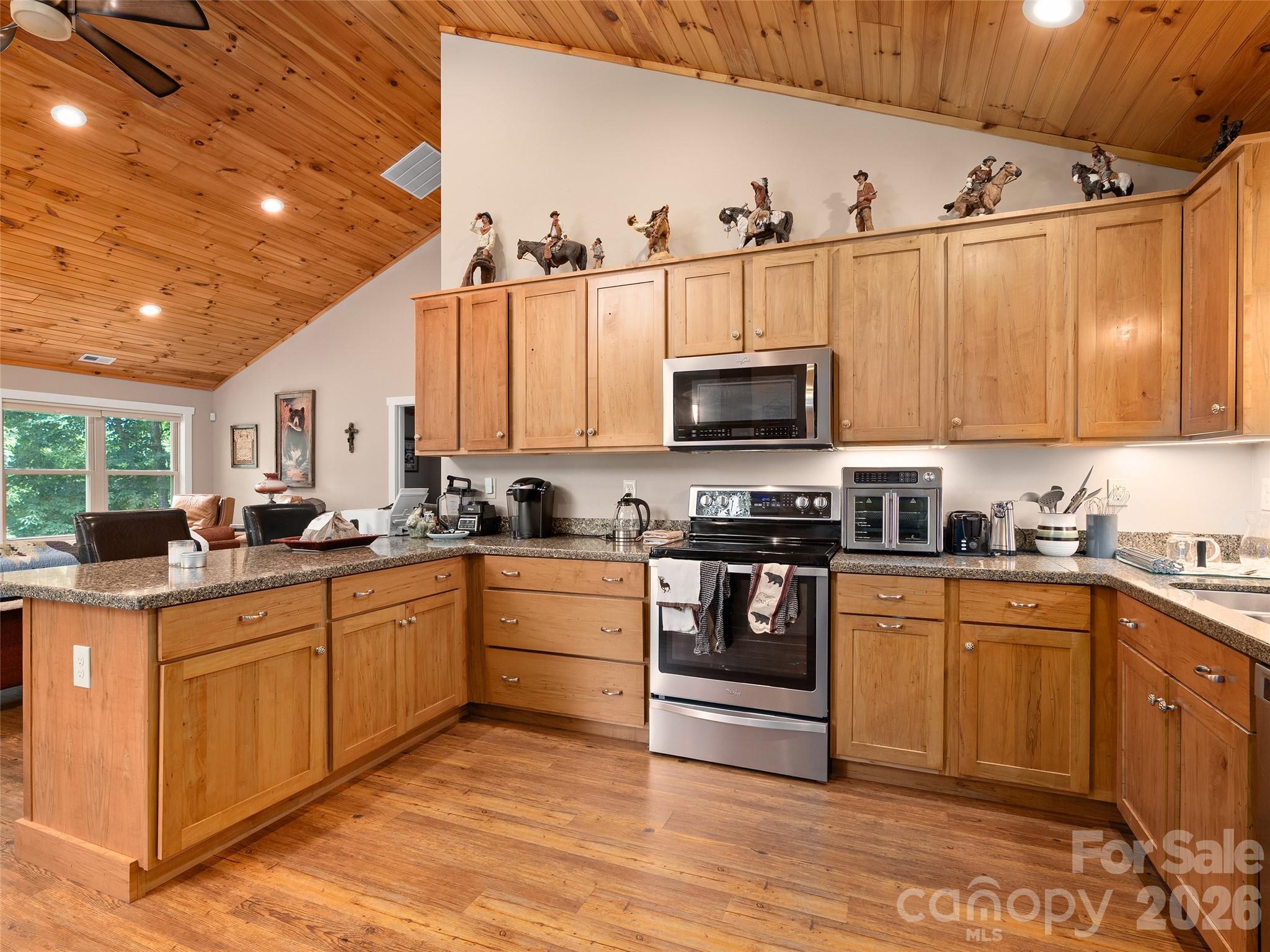 39 Maplewood Drive — Maggie Valley