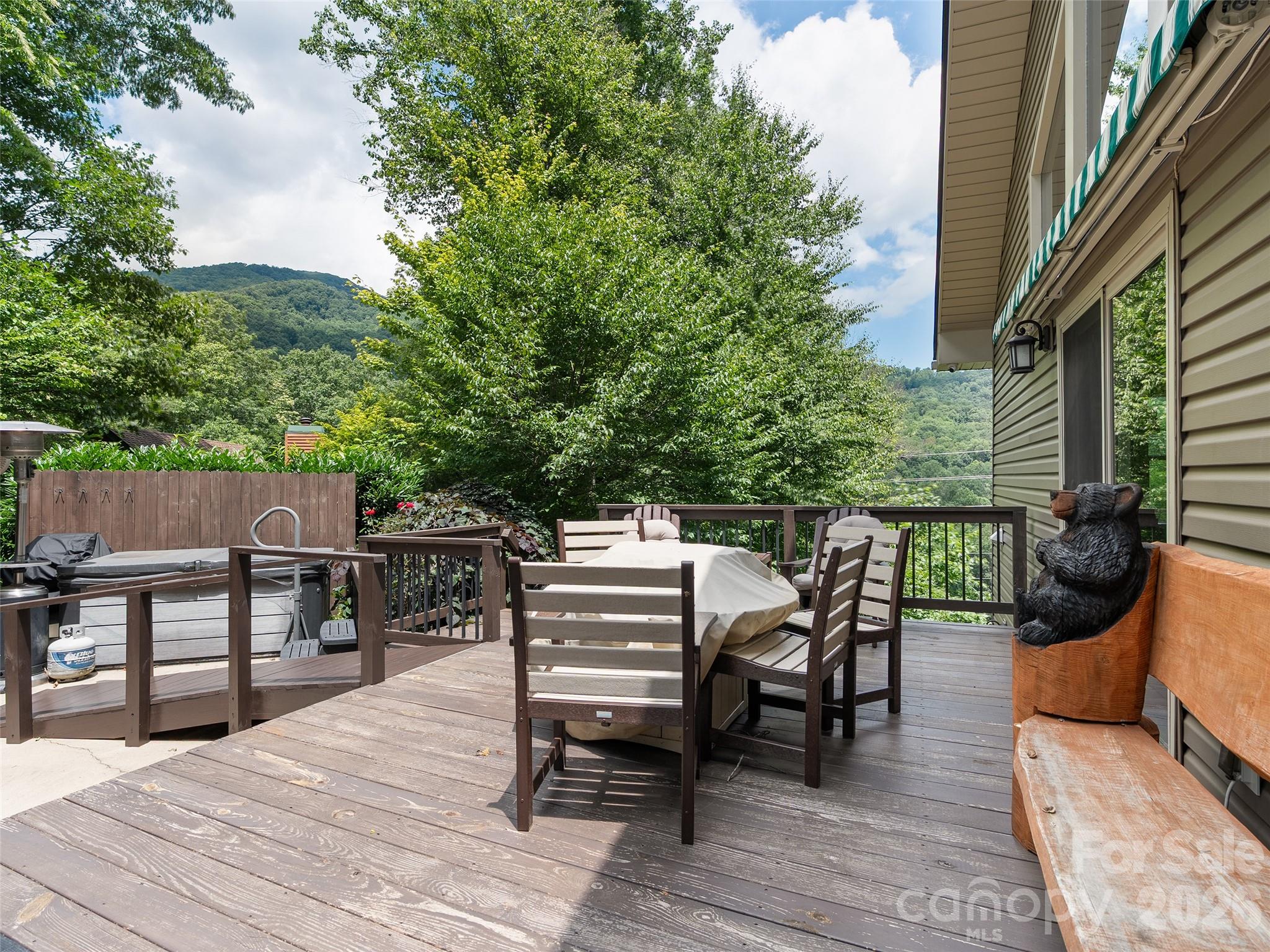 39 Maplewood Drive — Maggie Valley