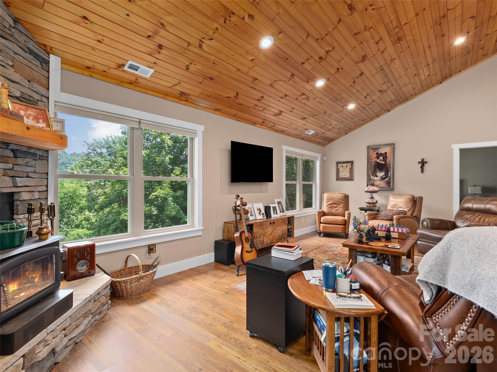 39 Maplewood Drive — Maggie Valley