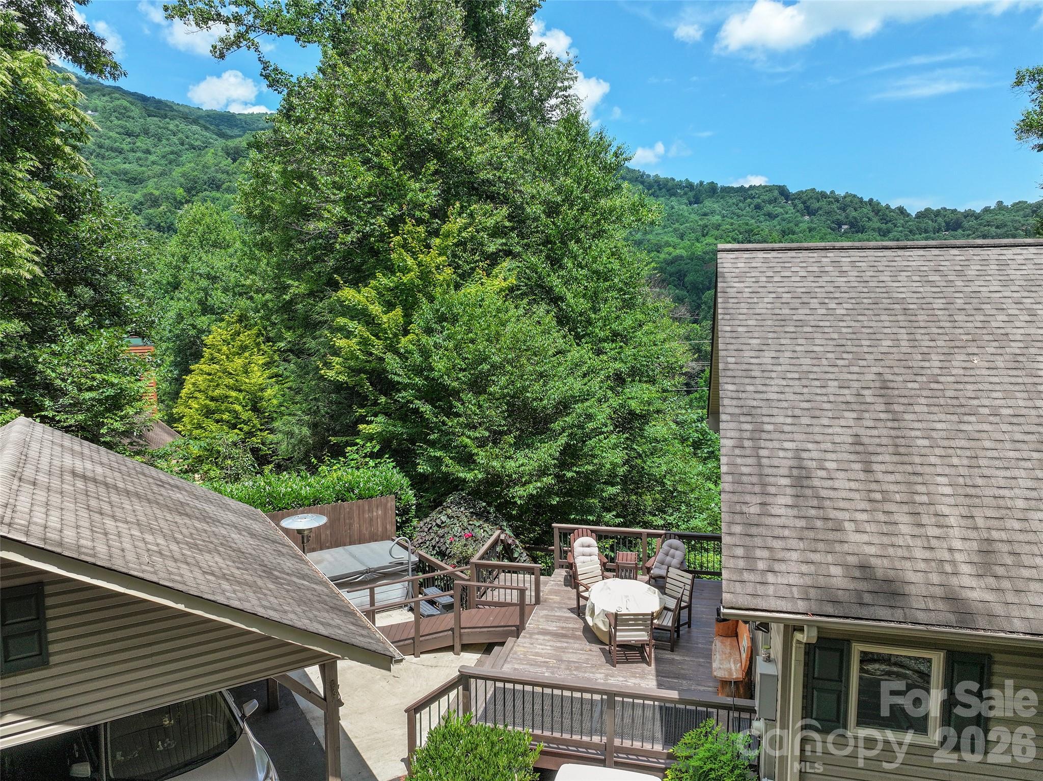 39 Maplewood Drive — Maggie Valley