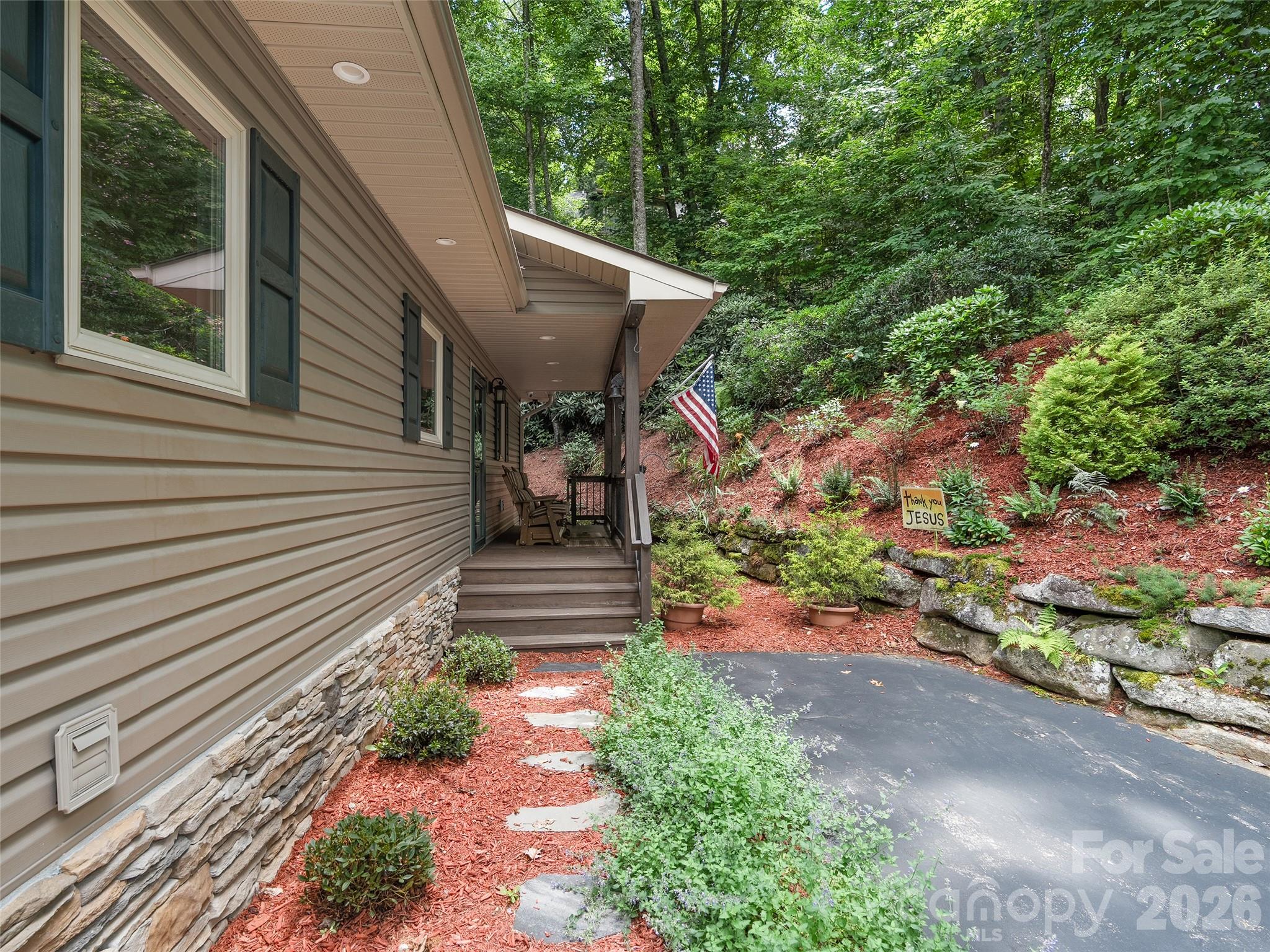39 Maplewood Drive — Maggie Valley