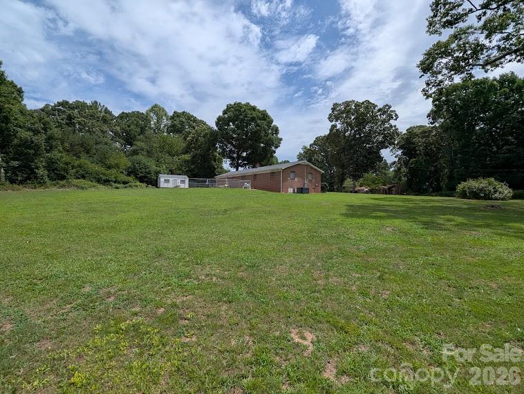 4835 Salisbury Street — Hickory
