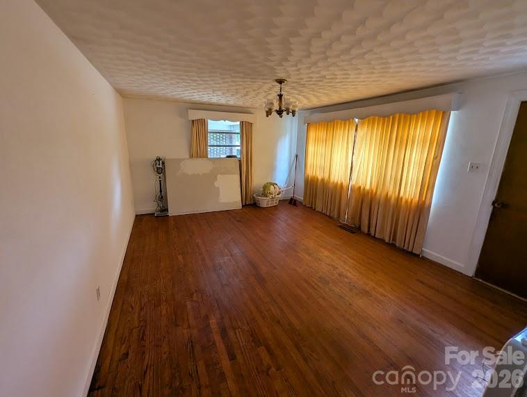 4835 Salisbury Street — Hickory