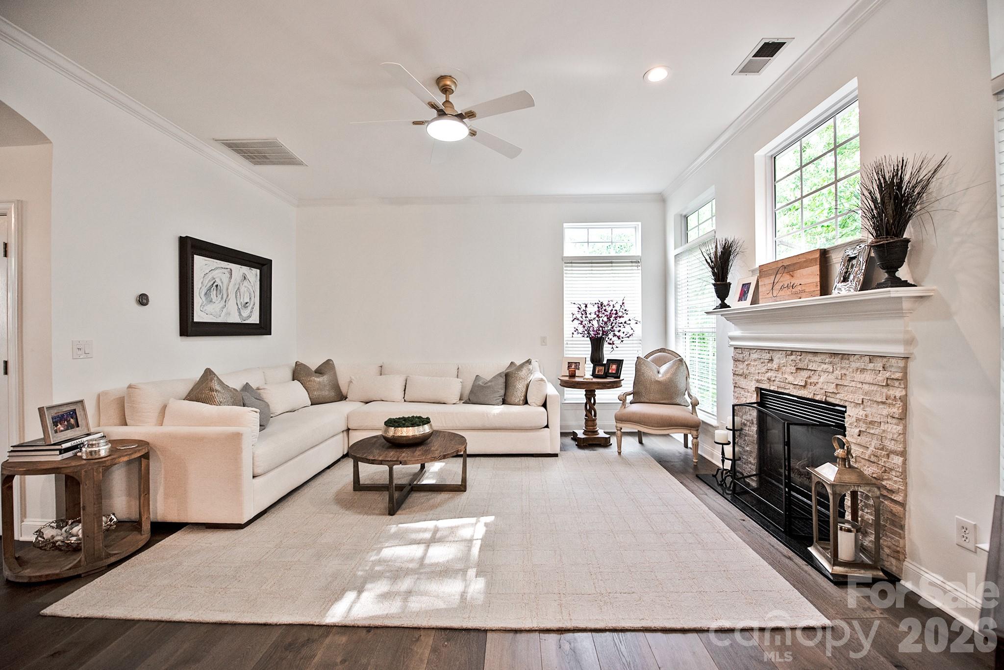 10912 Owl Nest Lane — Charlotte