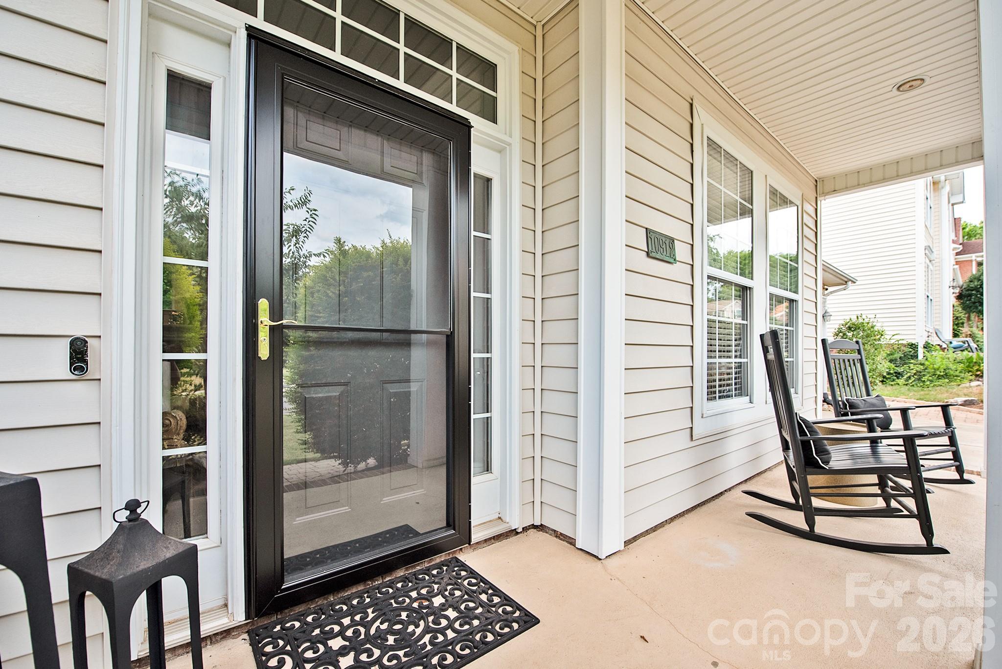 10912 Owl Nest Lane — Charlotte
