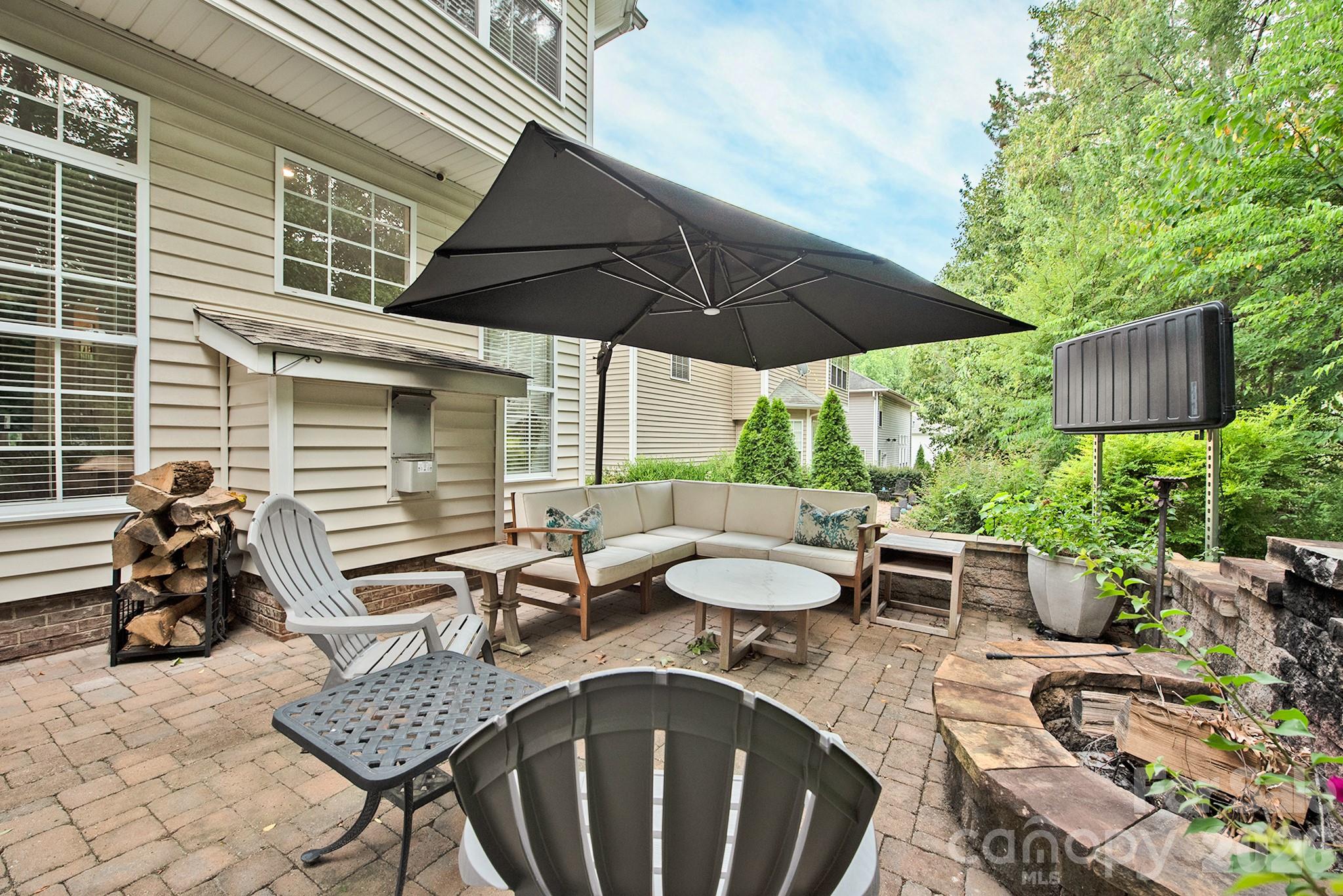 10912 Owl Nest Lane — Charlotte