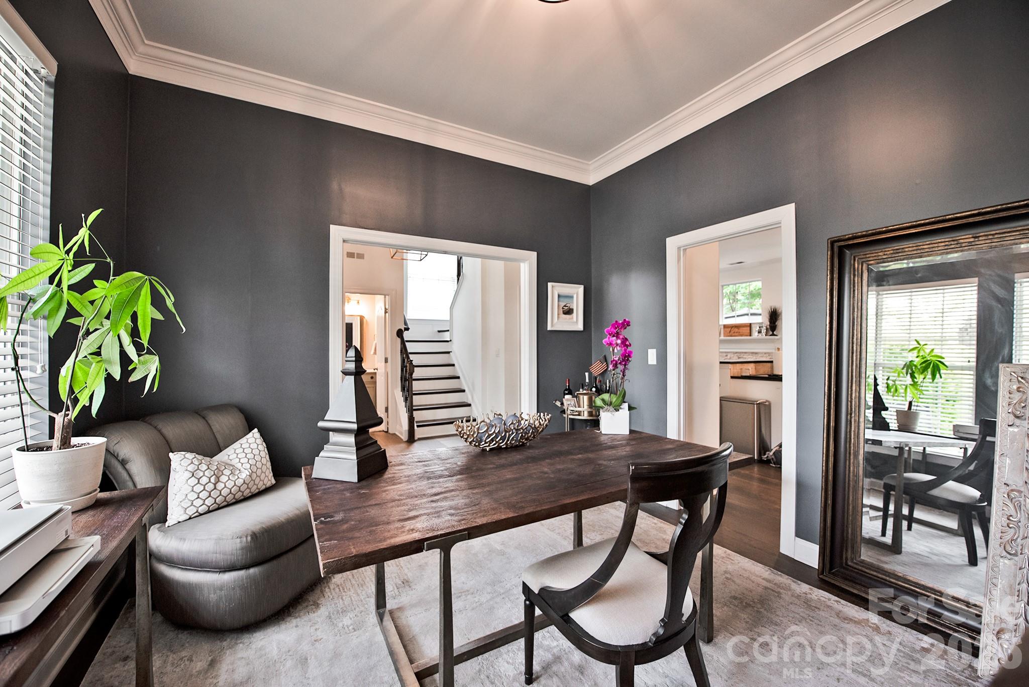 10912 Owl Nest Lane — Charlotte