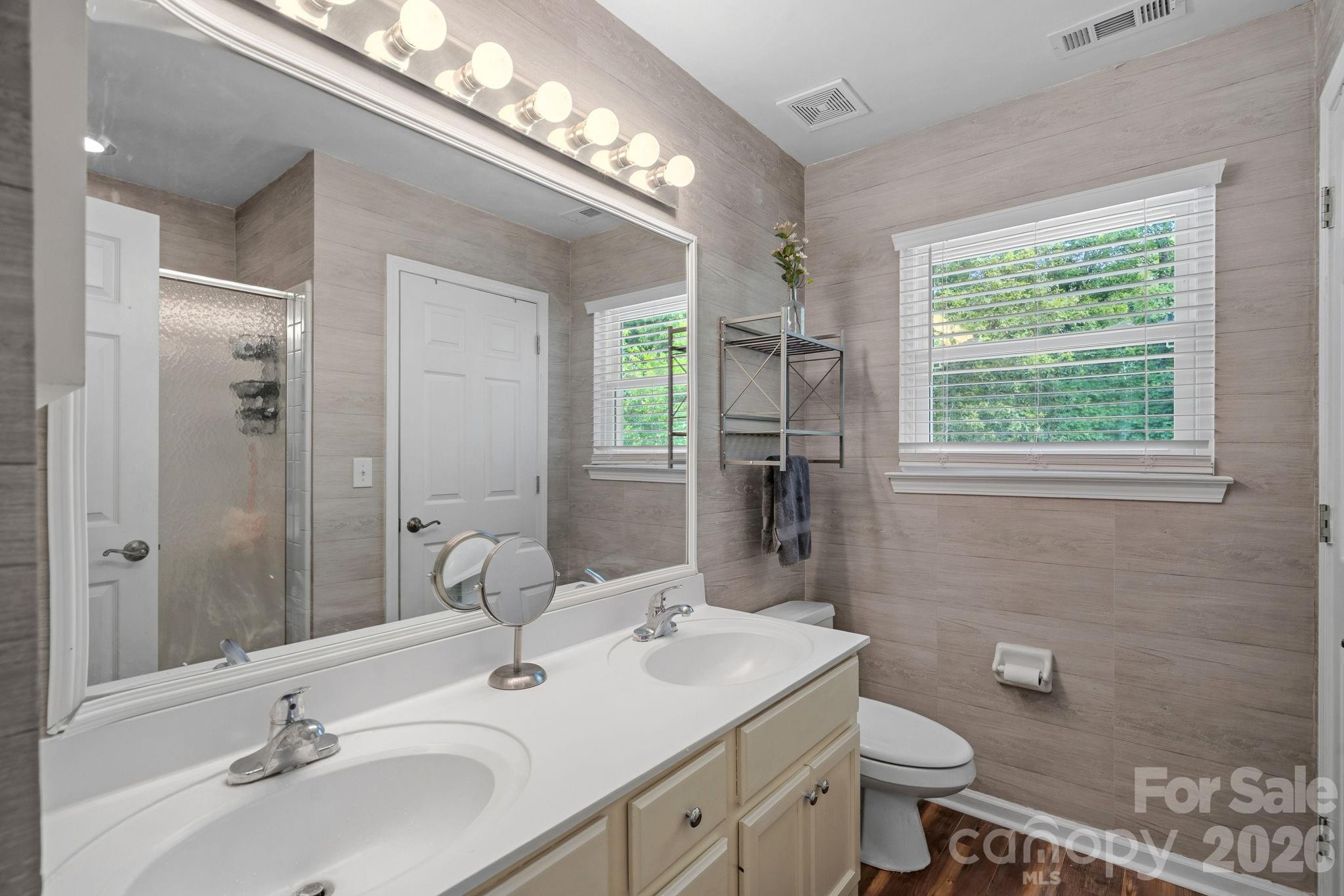16214 Amber Field Drive — Huntersville