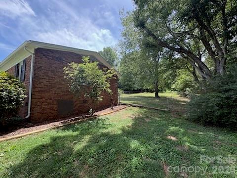 5406 CANTERBURY Road — Patterson Springs