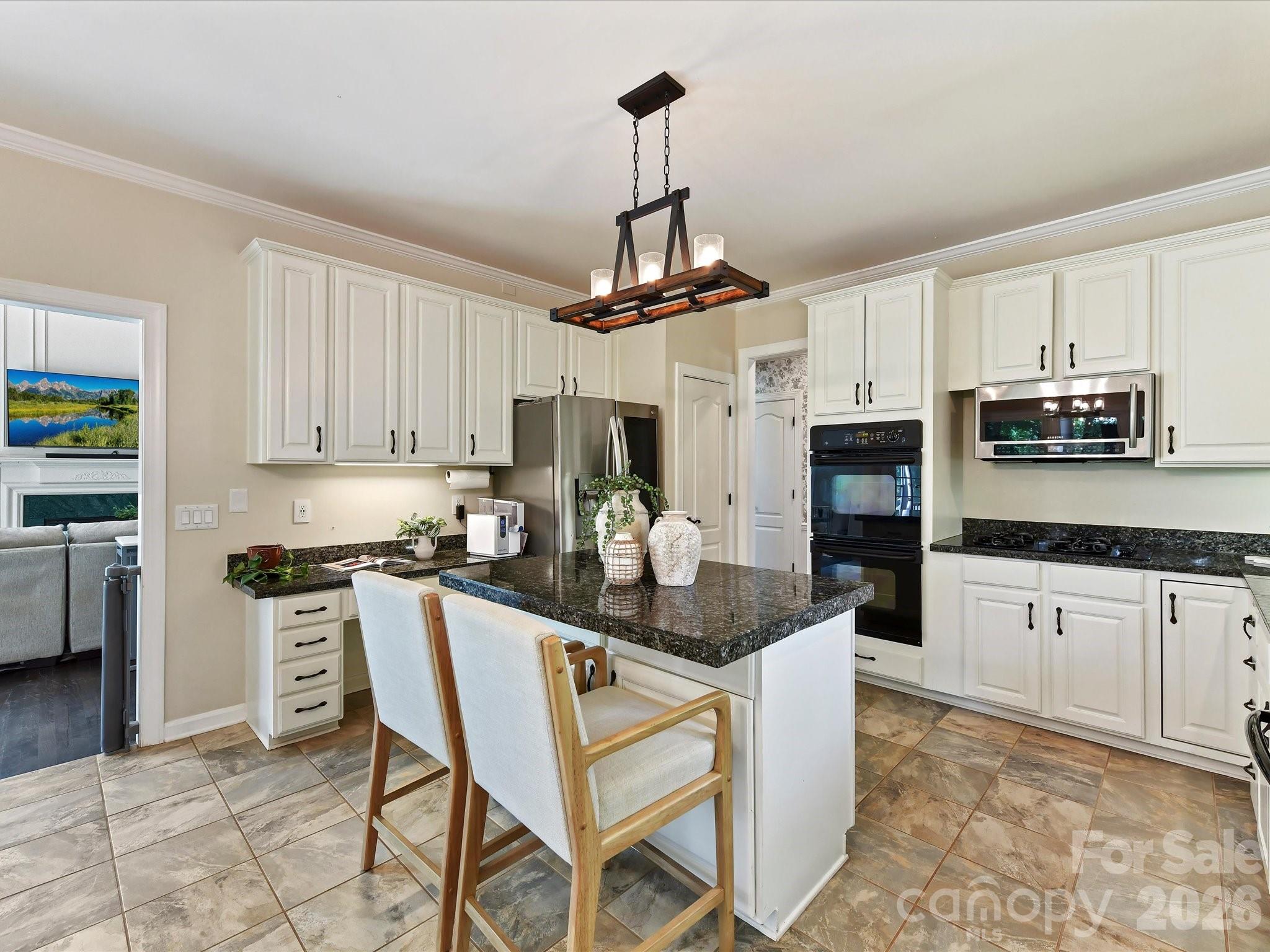 5222 Mcchesney Drive — Charlotte