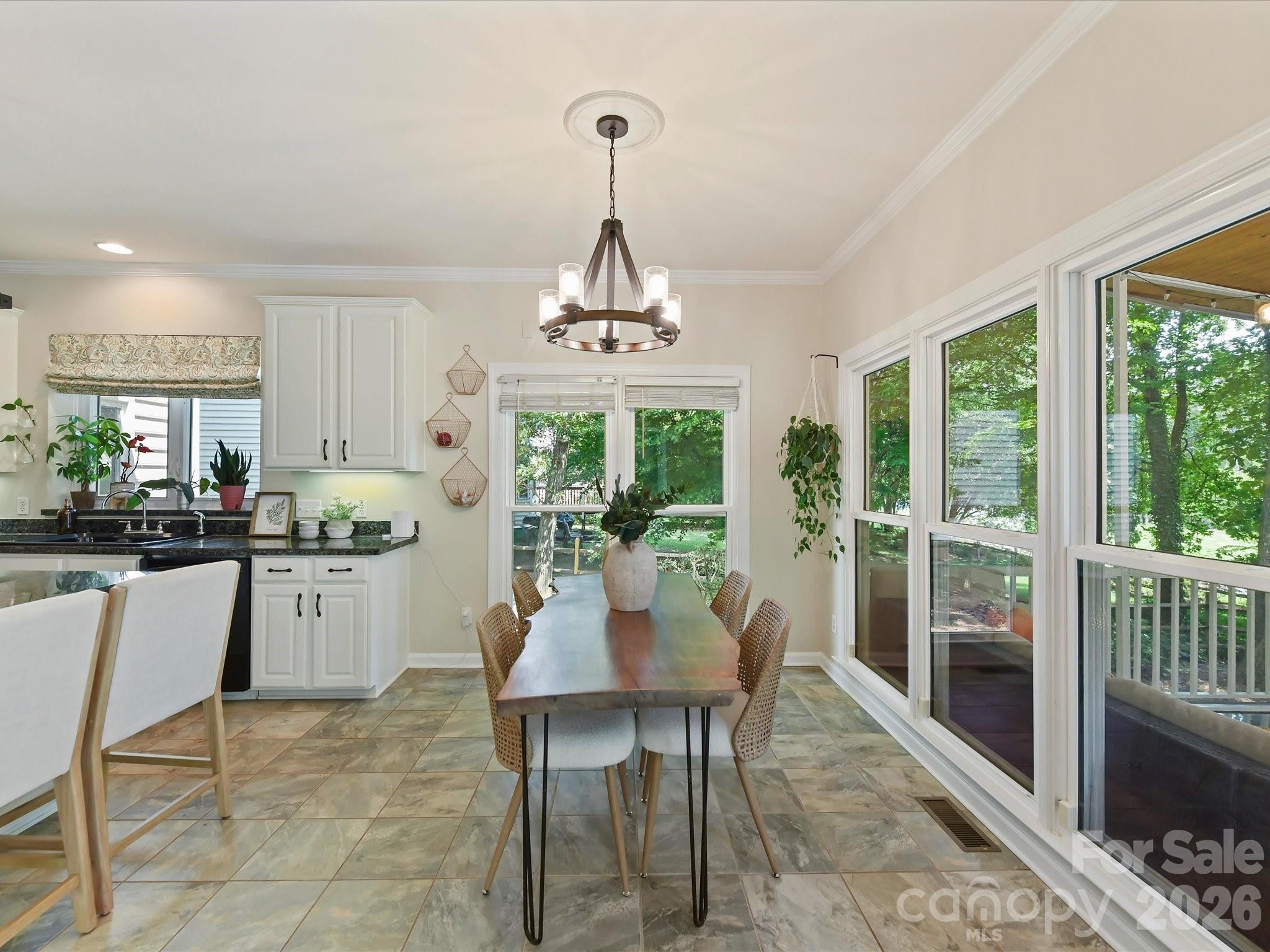 5222 Mcchesney Drive — Charlotte
