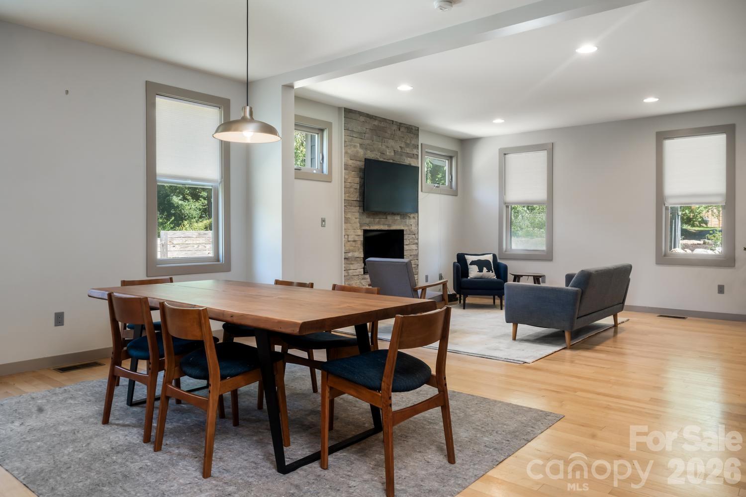 408 Old Haw Creek Road — Asheville