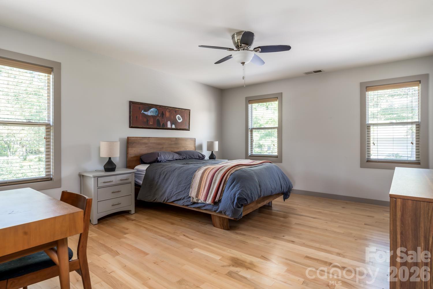 408 Old Haw Creek Road — Asheville