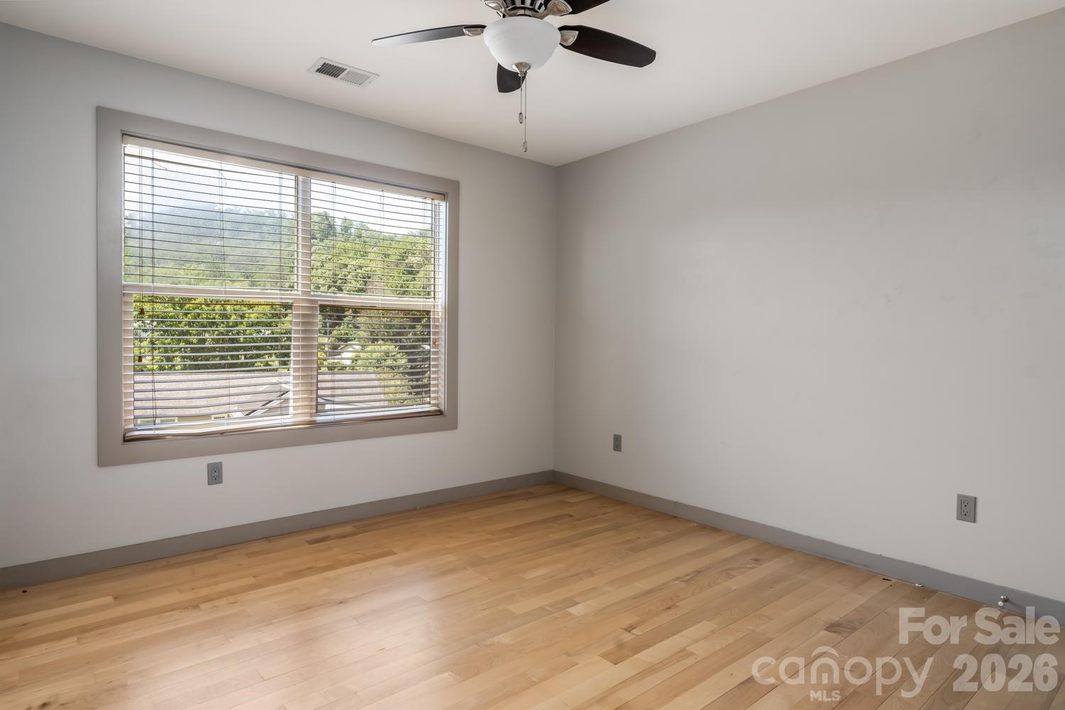 408 Old Haw Creek Road — Asheville