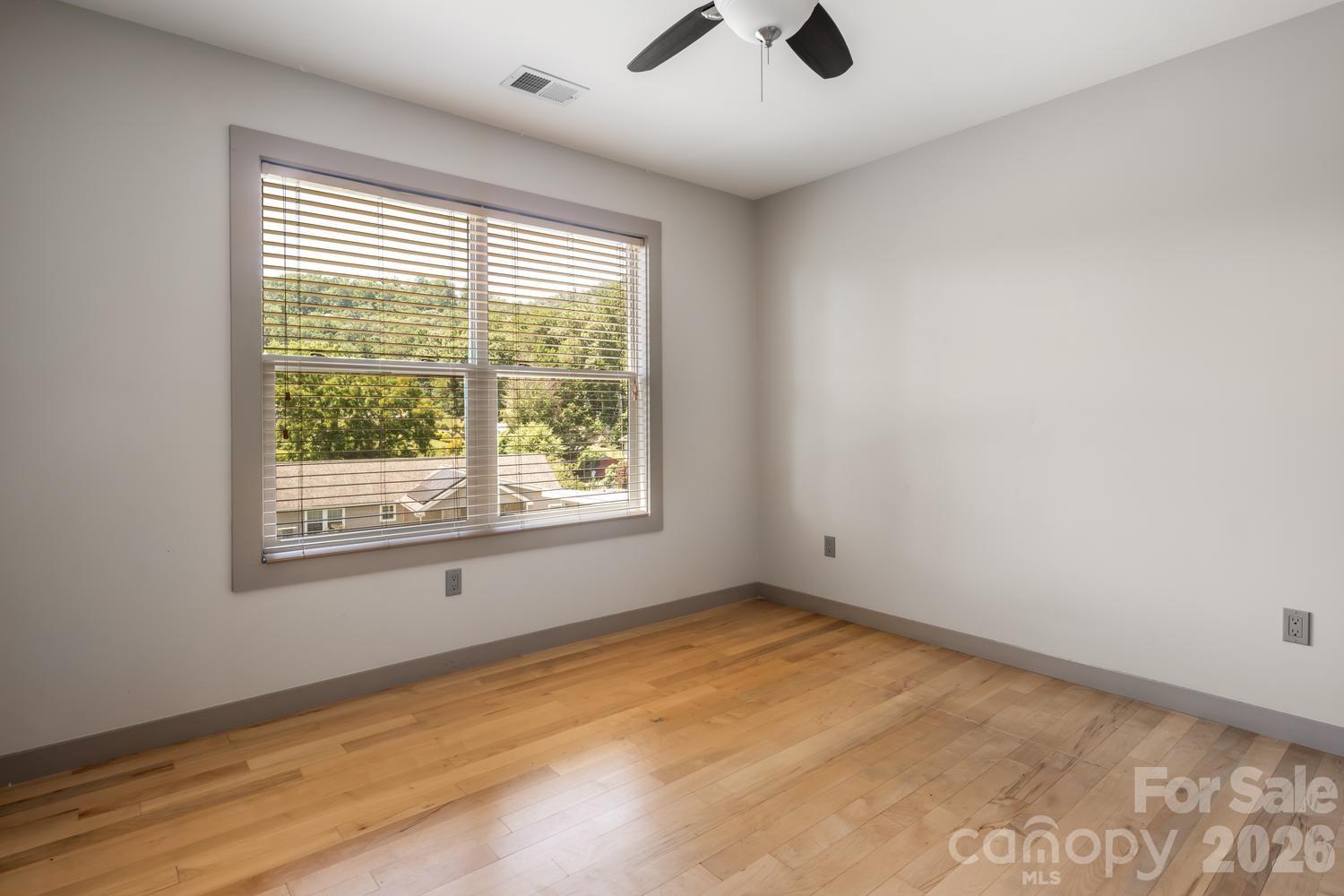 408 Old Haw Creek Road — Asheville