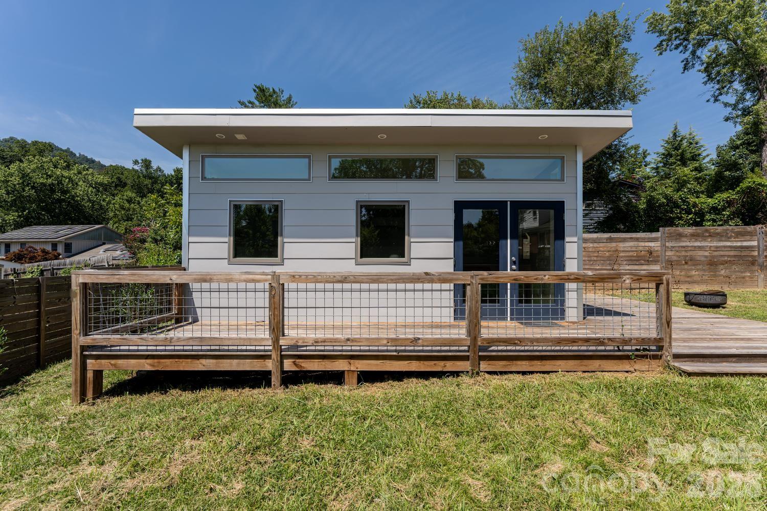 408 Old Haw Creek Road — Asheville