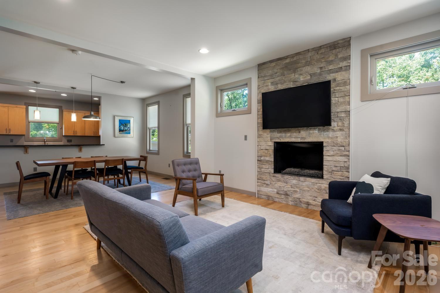 408 Old Haw Creek Road — Asheville