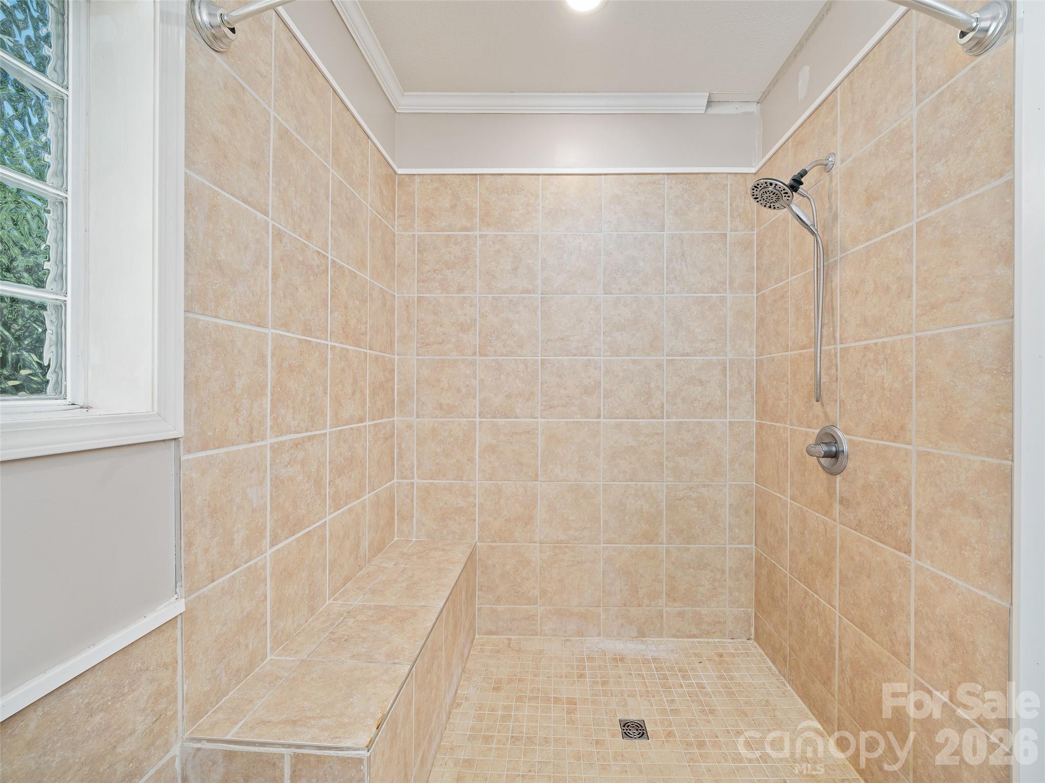 1470 Bear Creek Road — Bakersville