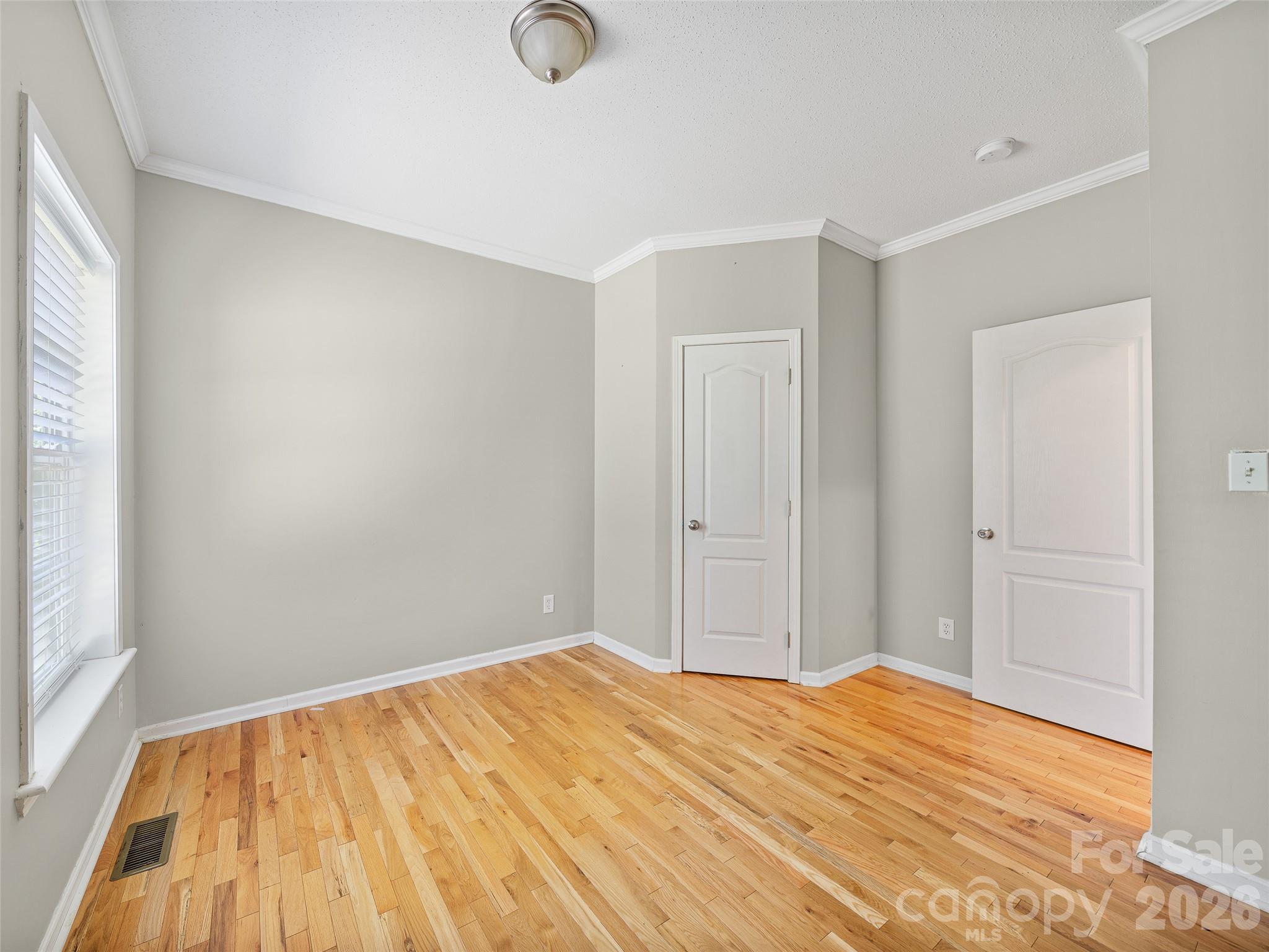 1470 Bear Creek Road — Bakersville