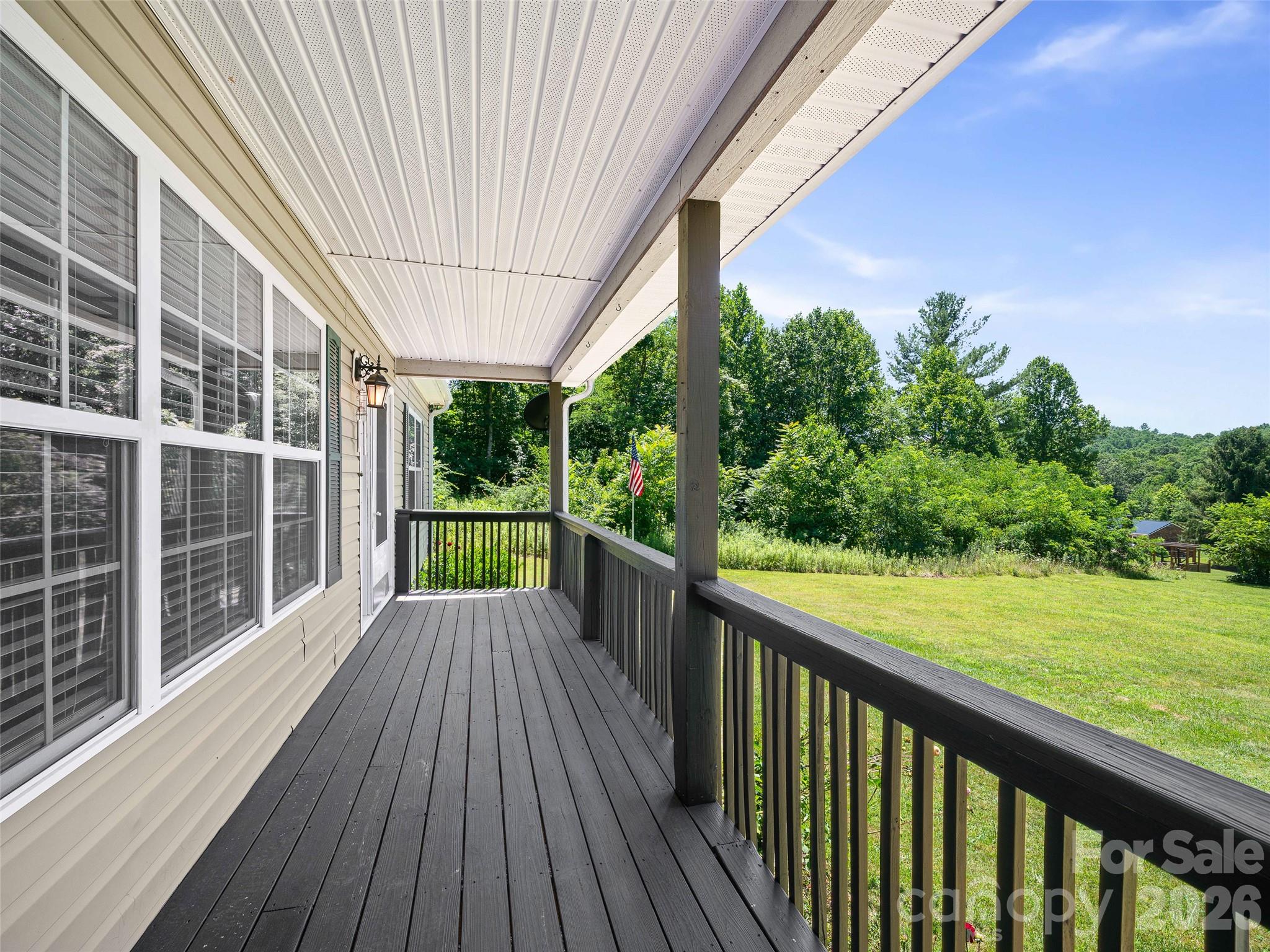 1470 Bear Creek Road — Bakersville