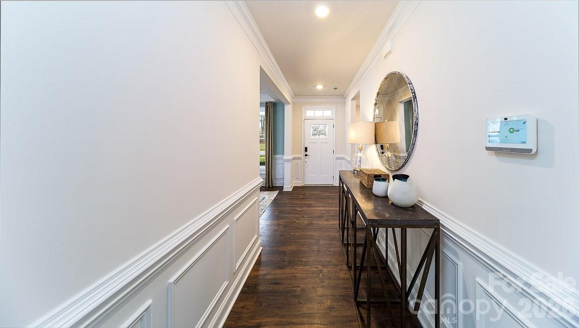 112 Rhuidean Court — Troutman