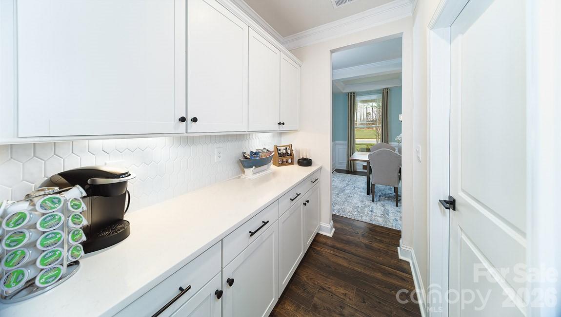 112 Rhuidean Court — Troutman