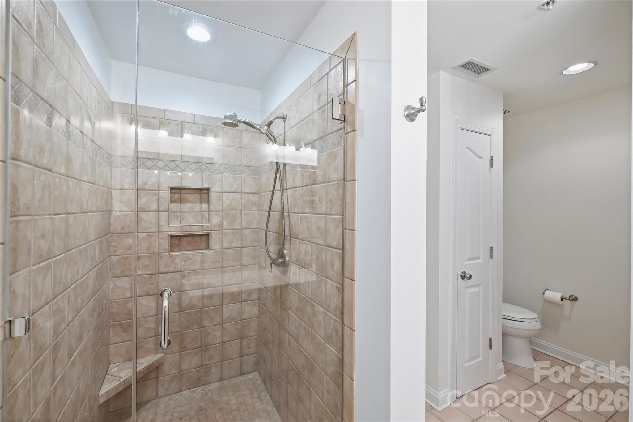 1144 Hampton Gardens Lane — Charlotte